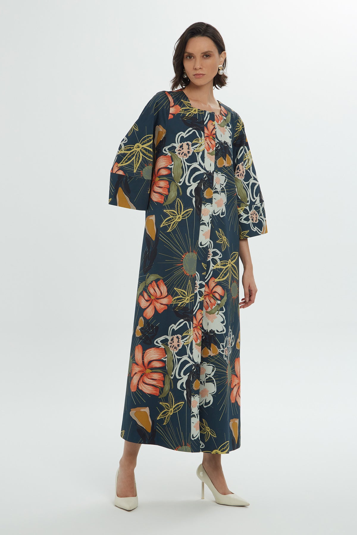 Çiçek Desenli Midi Boy Elbise