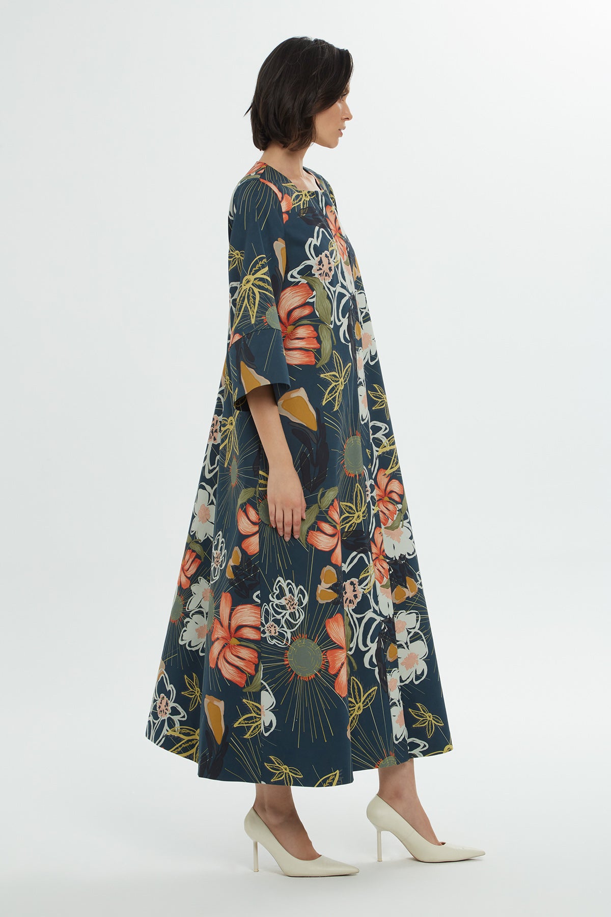 Çiçek Desenli Midi Boy Elbise