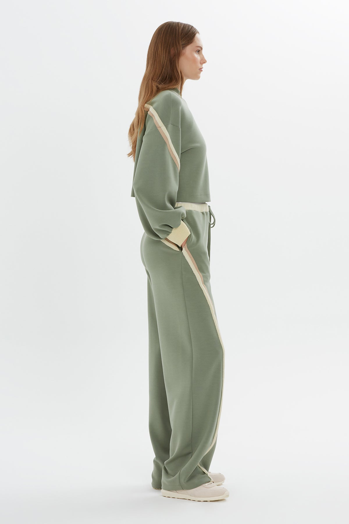 Şerit Detaylı Rahat Kesim Sweatshirt