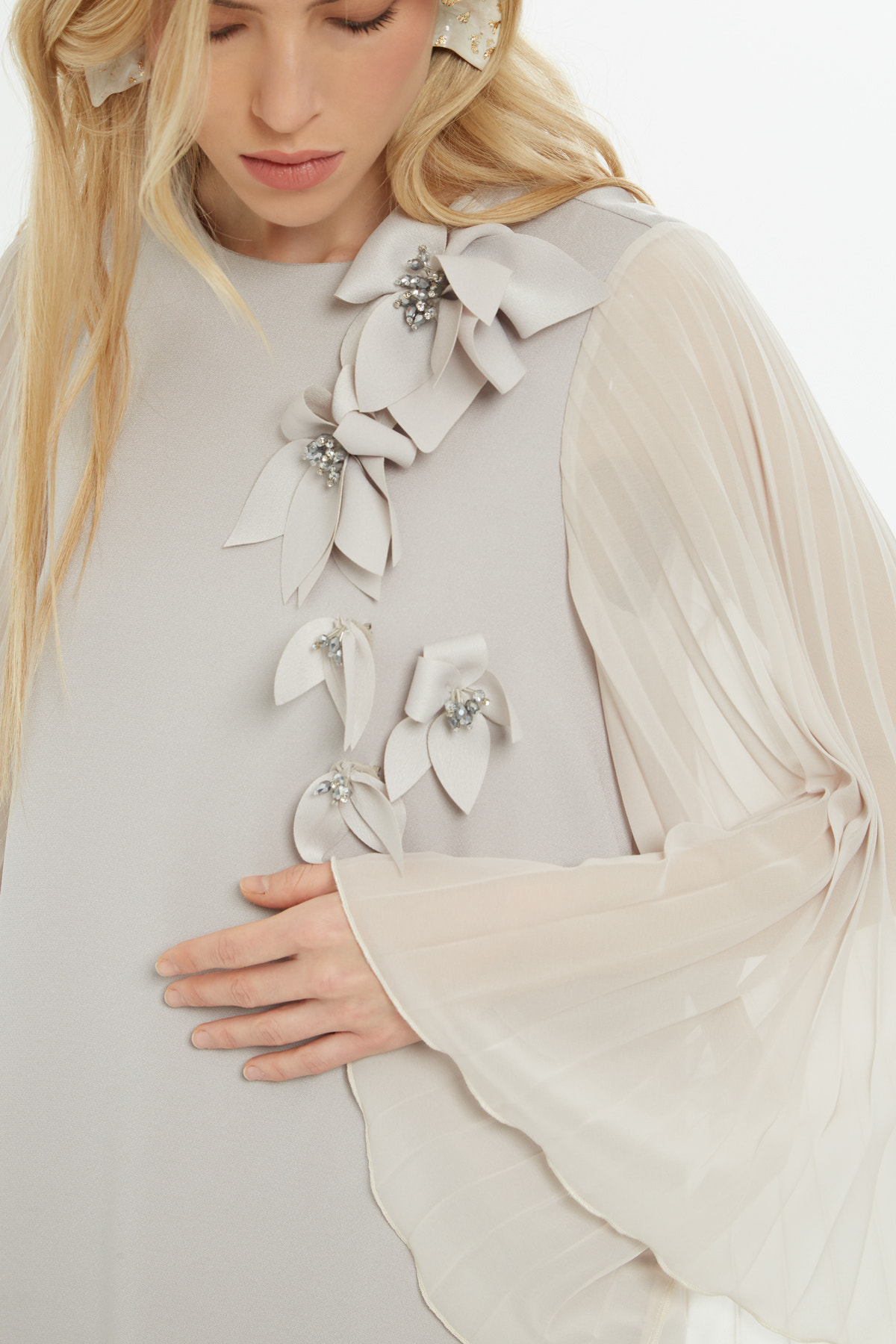 Çiçek Detaylı Uzun Elbise