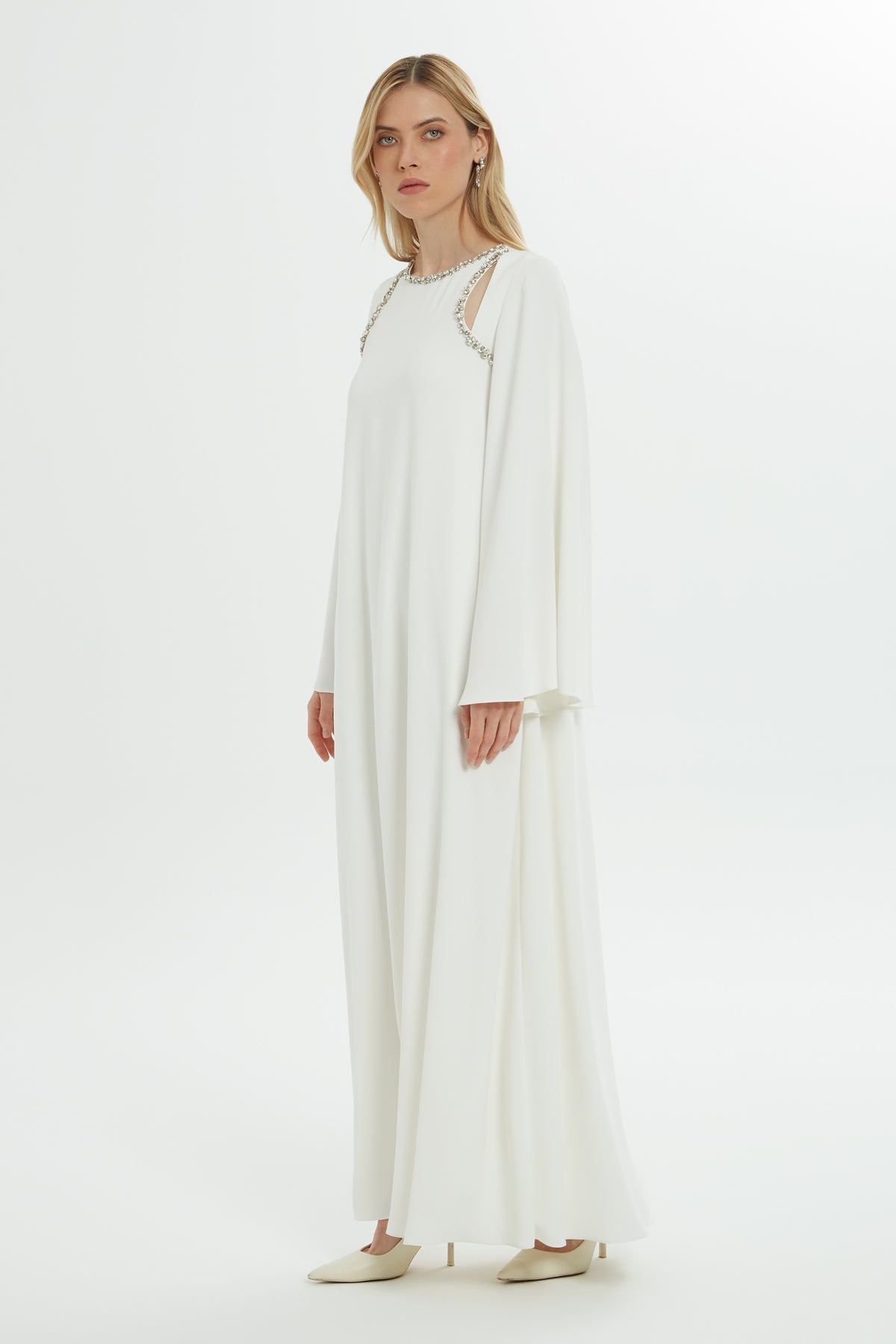 Pencere Detaylı İşlemeli Uzun Elbise