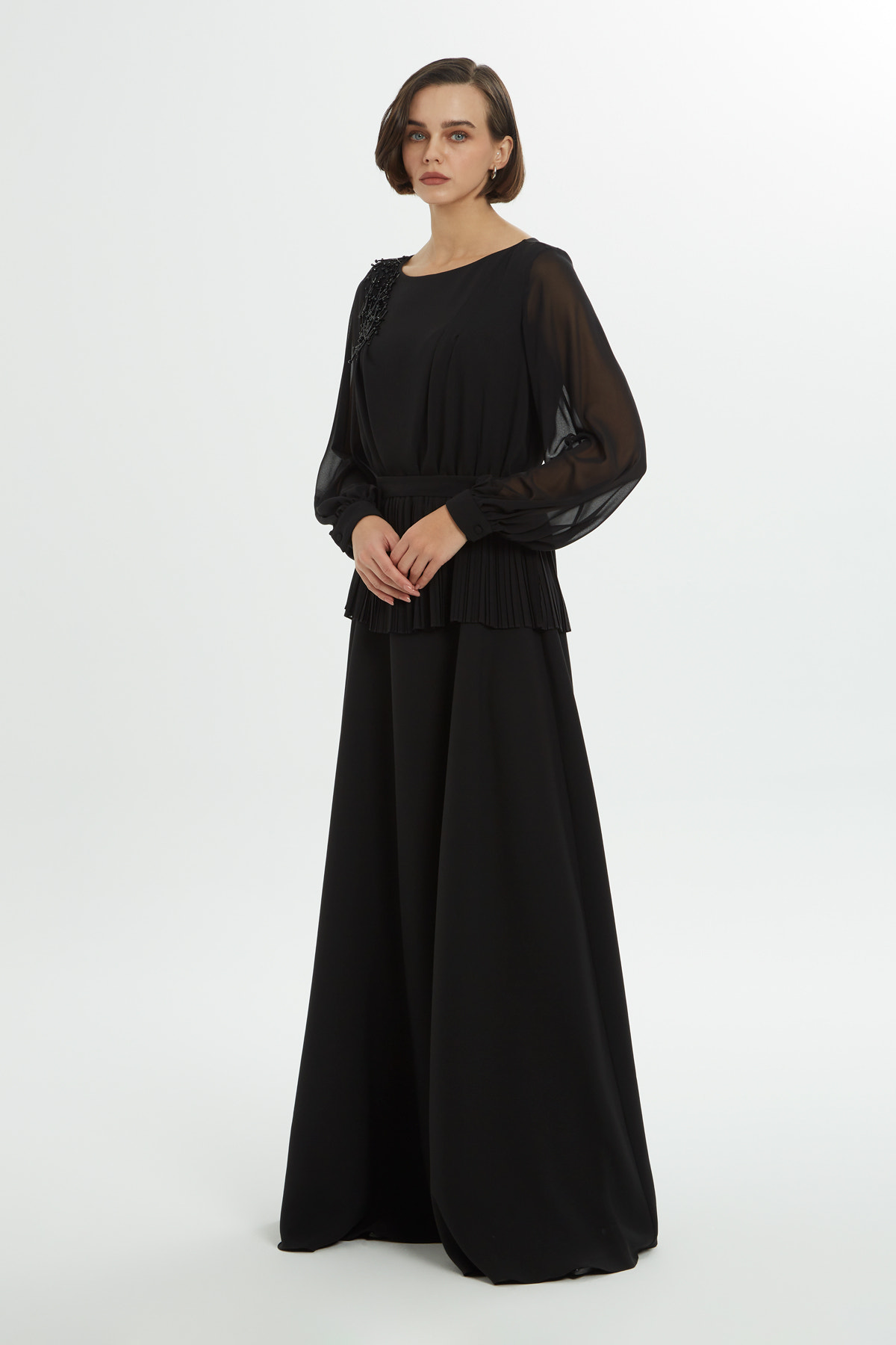 Boncuk İşlemeli Uzun Elbise