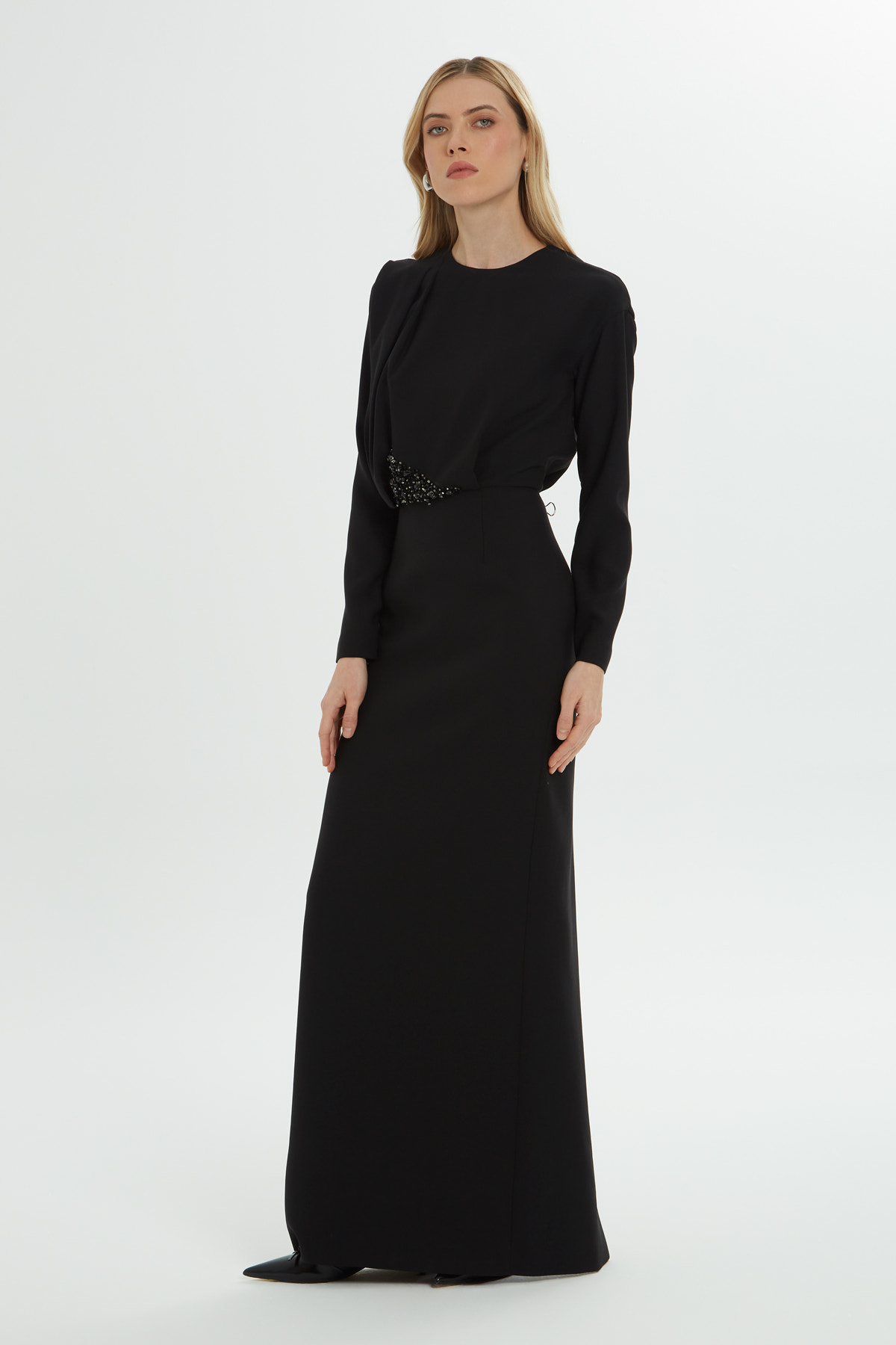 Pili Katlamalı Uzun Elbise