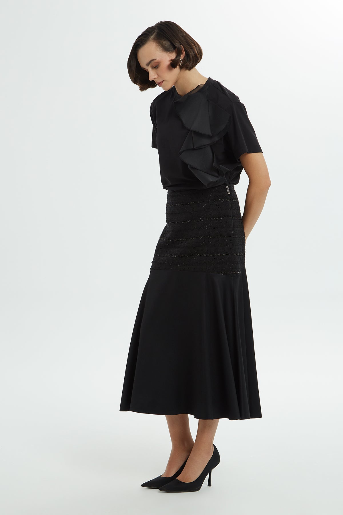 Üst Kısım Payetli Midi Etek