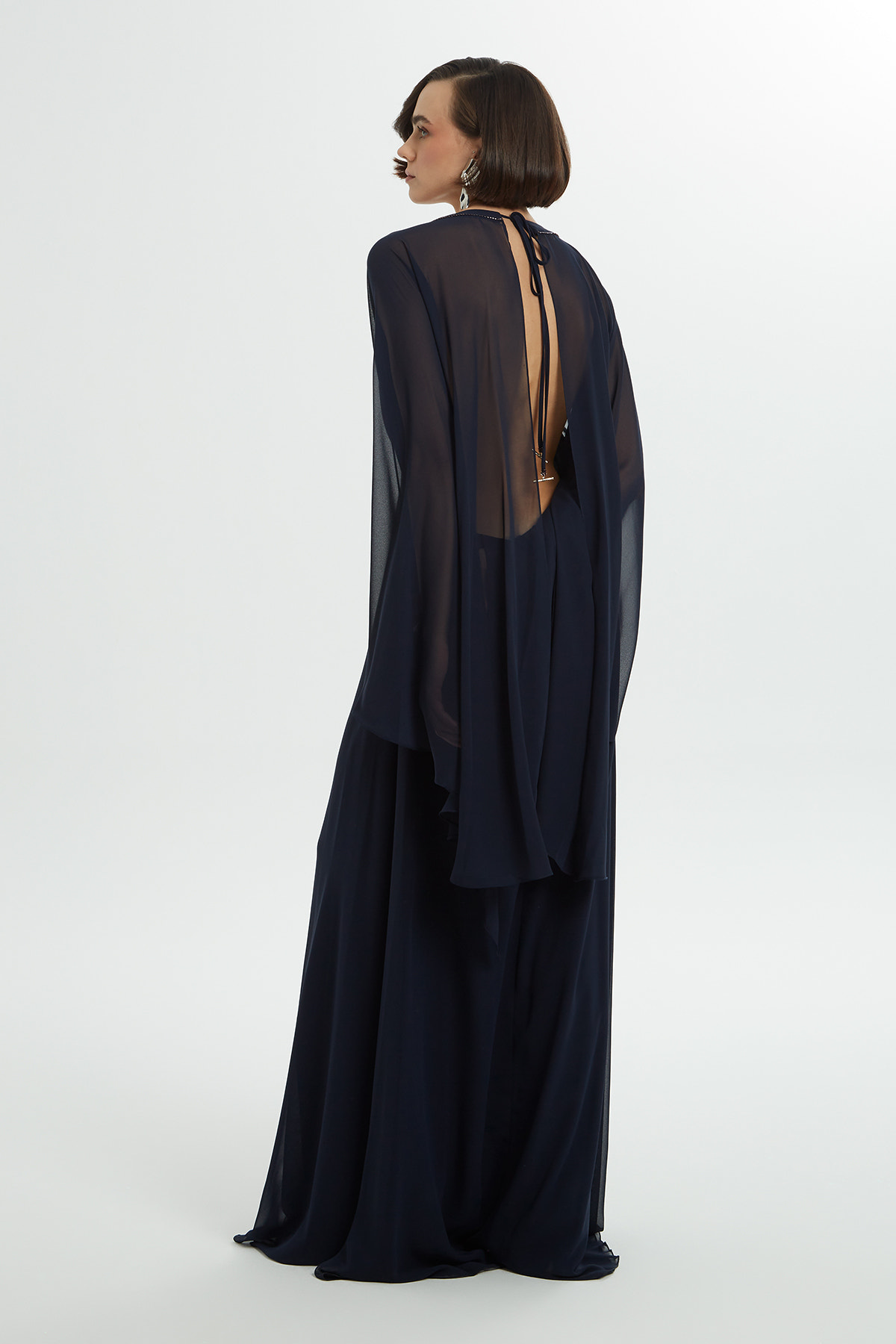 Boncuk İşlemeli Astarlı Uzun Şifon Elbise