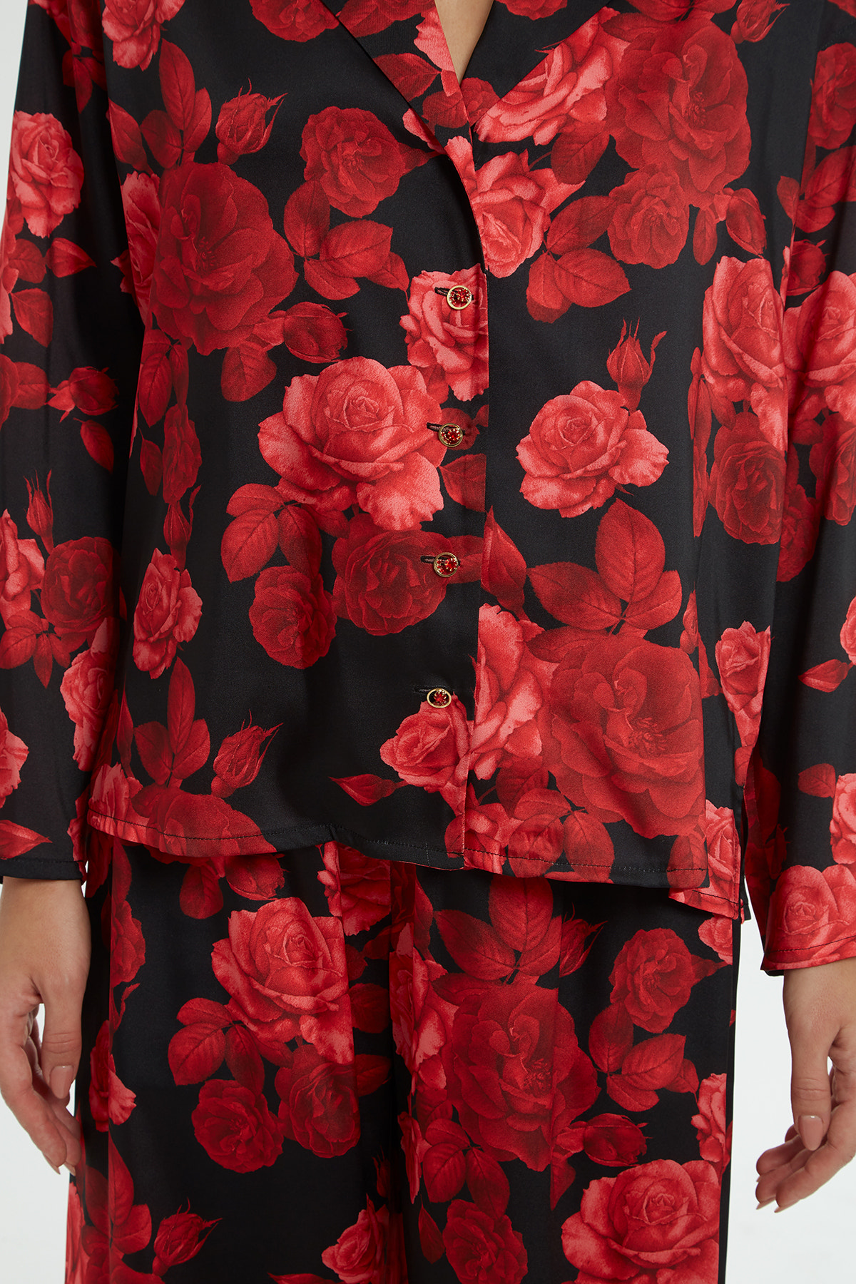 Gül Desenli Rahat Kesim Pantolonlu Takım