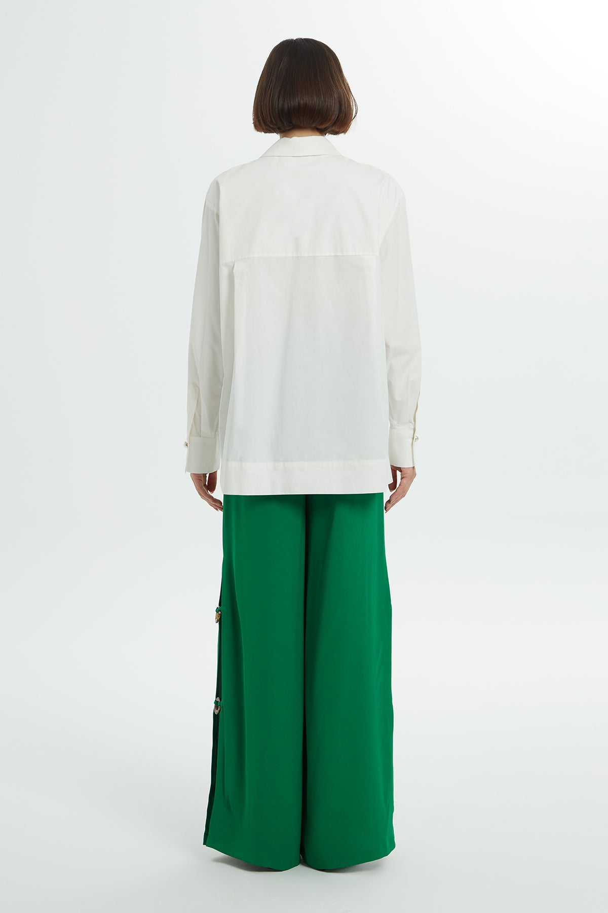 Şerit Dantel Detaylı İnci Düğmeli Gömlek