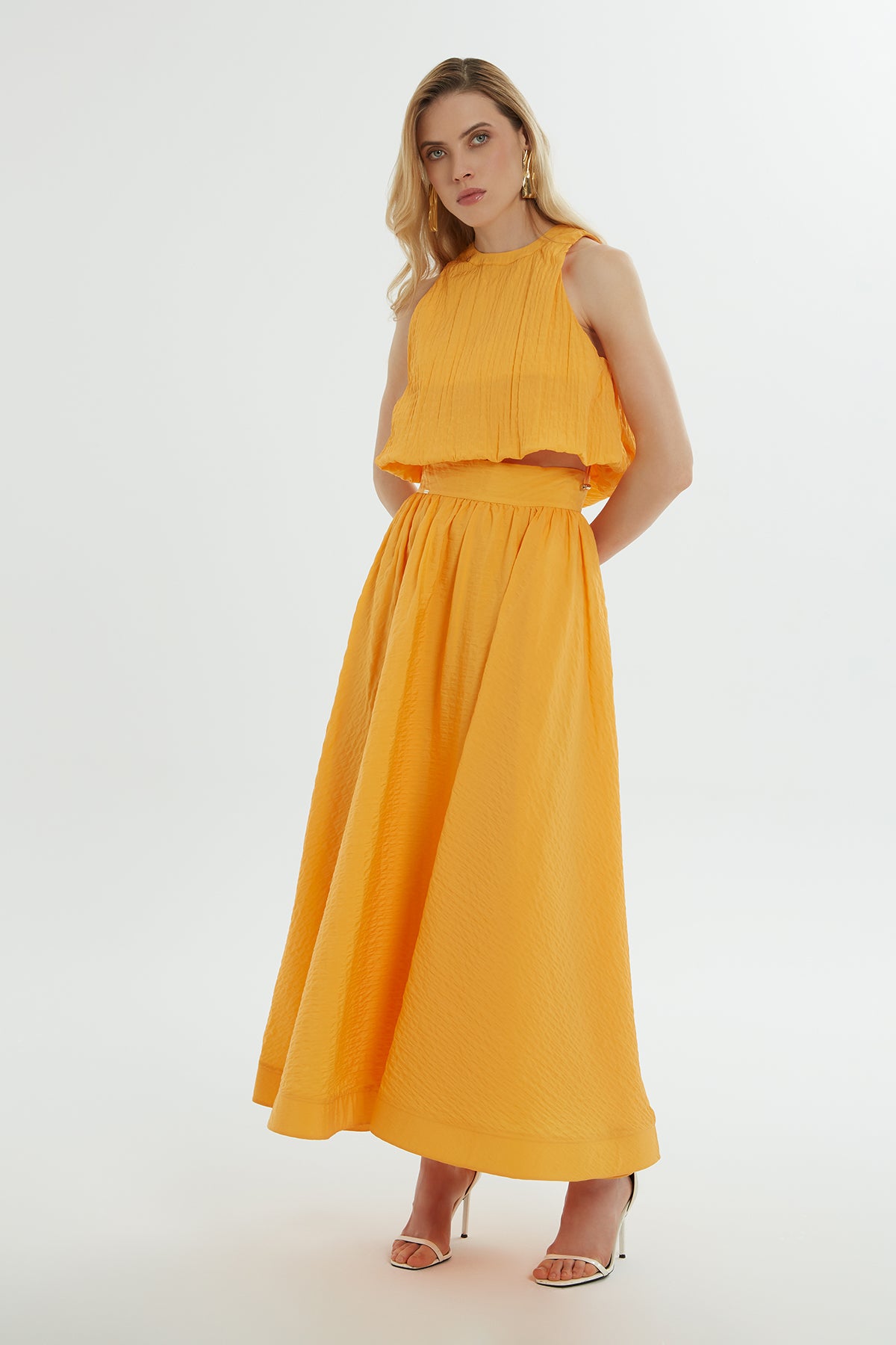 Arkası Fermuarlı Uzun Kloş Etek