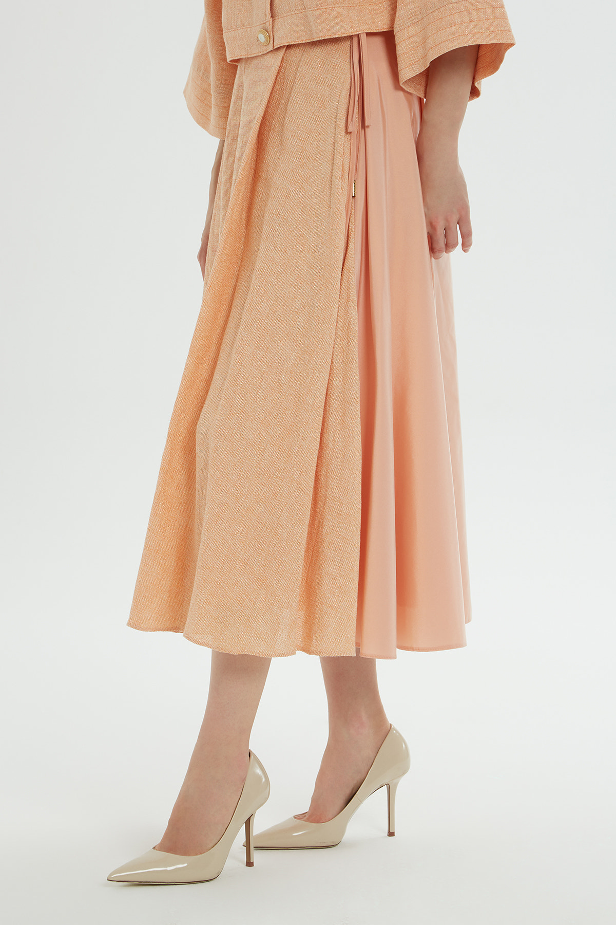 Beli Bagcıklı Midi Etek