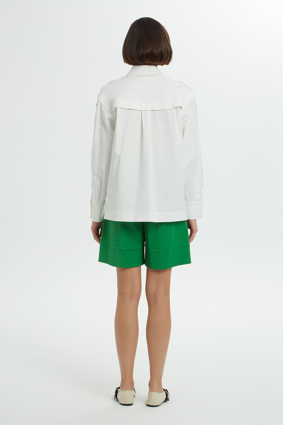 Koldan Düğme Detaylı Torba Cepli Ceket