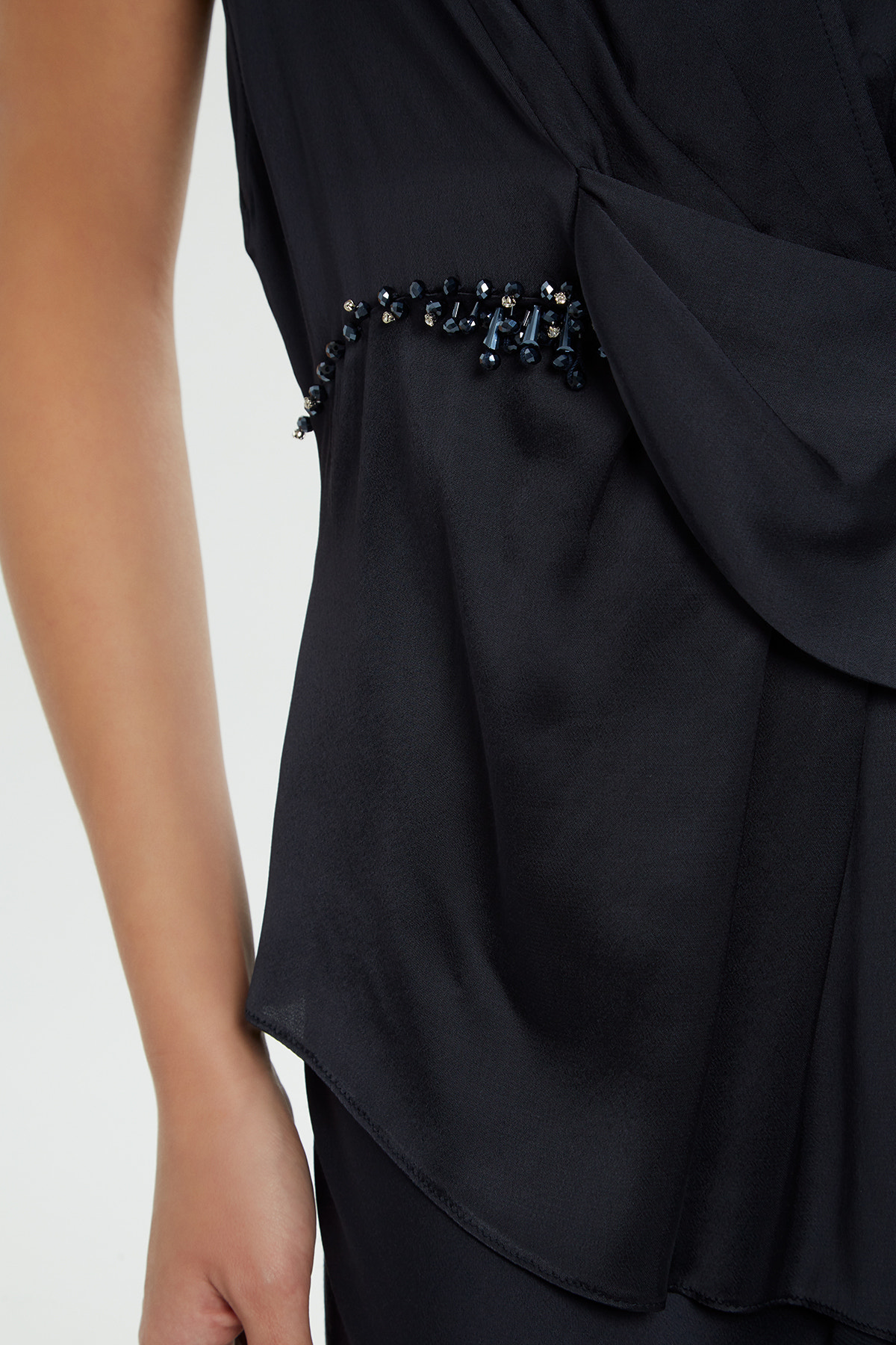 V Yakalı Bluz Ve Uzun Etekli Takım