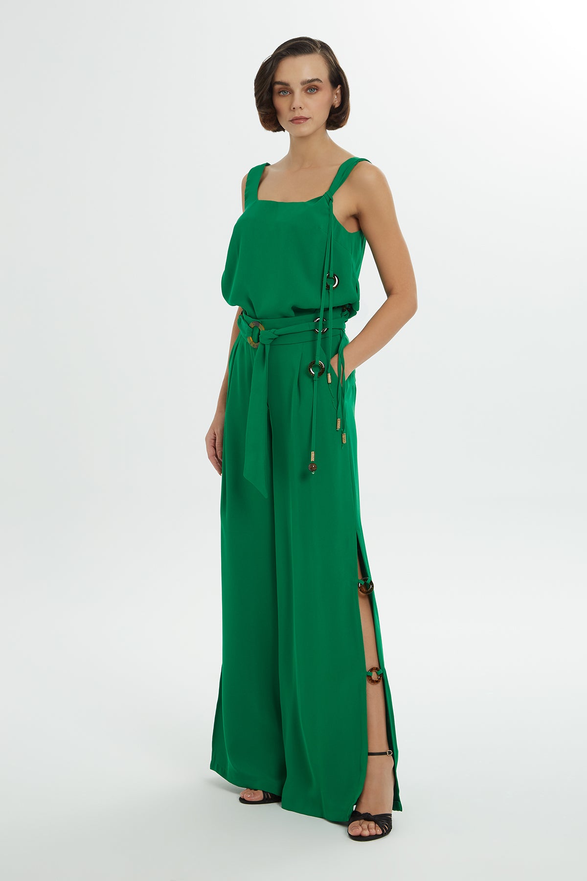 Kalın Askılı Pantolonu Yandan Yırtmaçlı Takım