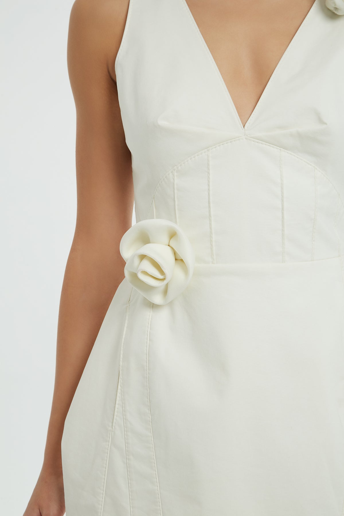 Gül Detaylı Mini Elbise