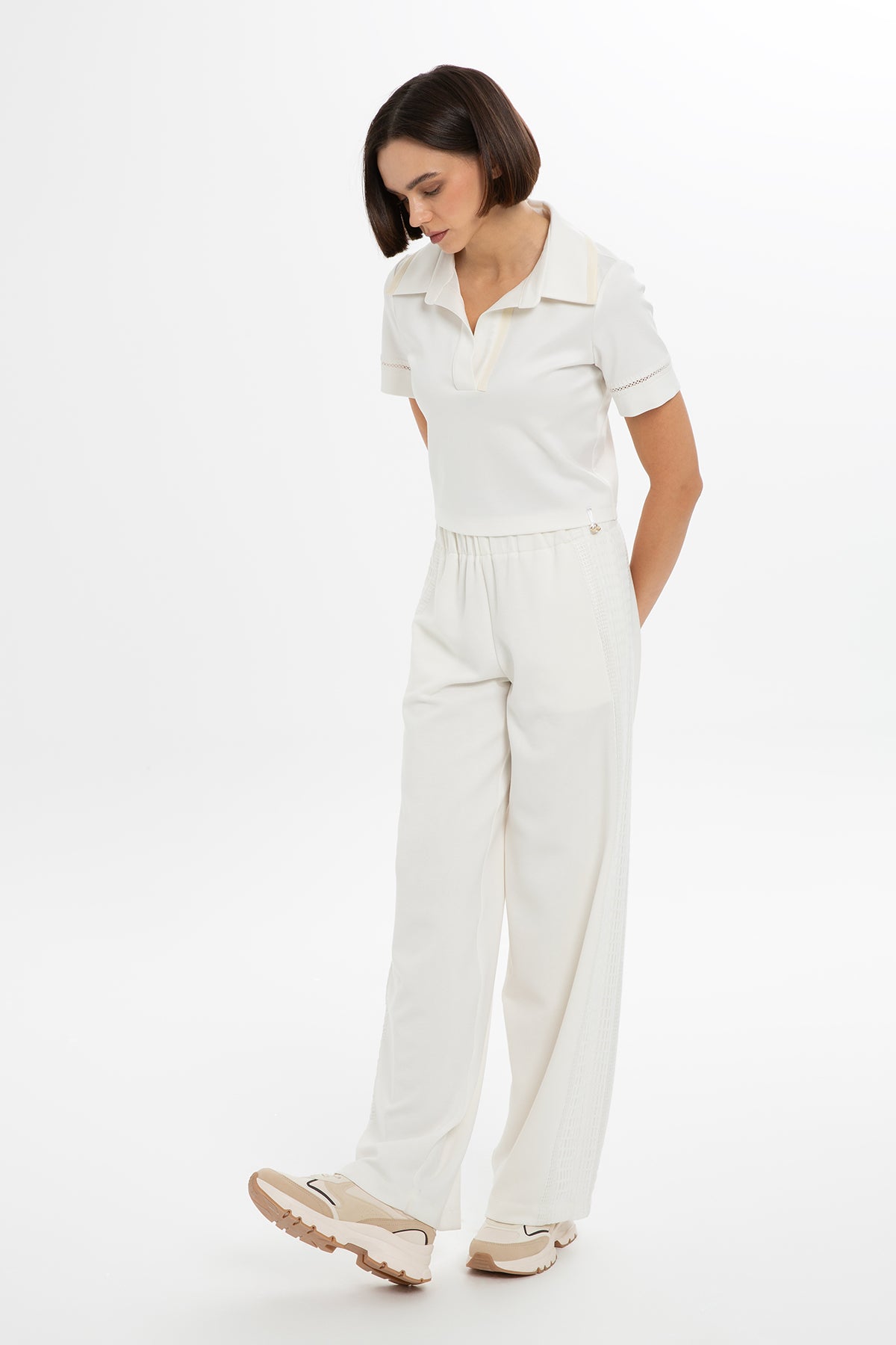 Kısa Kollu Logolu T-shirt