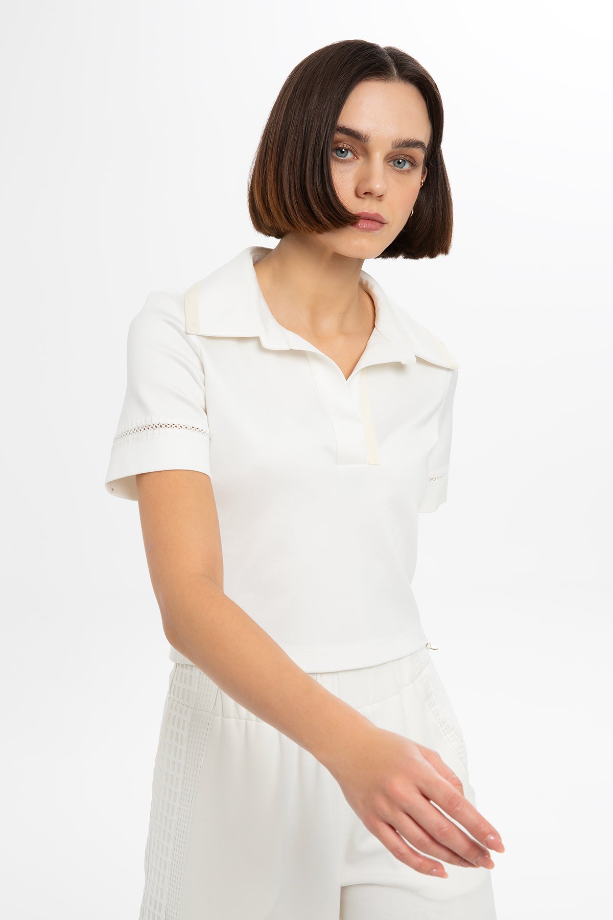 Kısa Kollu Logolu T-shirt