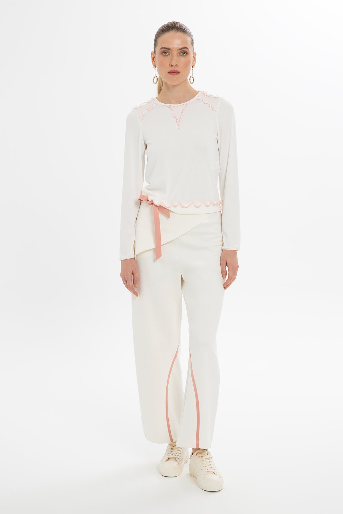 Dikiş Detaylı Uzun Kollu T-Shirt