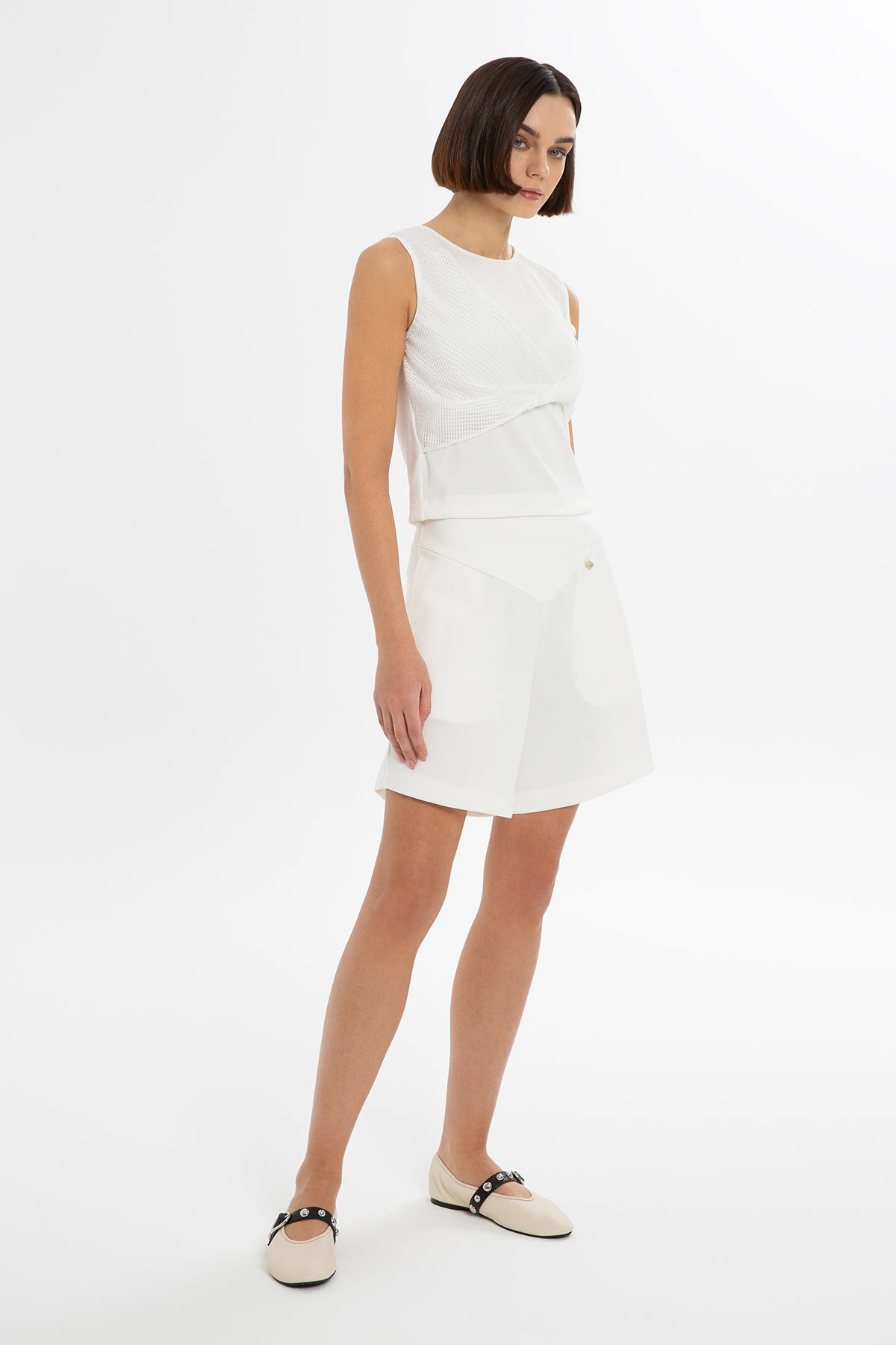 Asimetrik File Detaylı Bluz