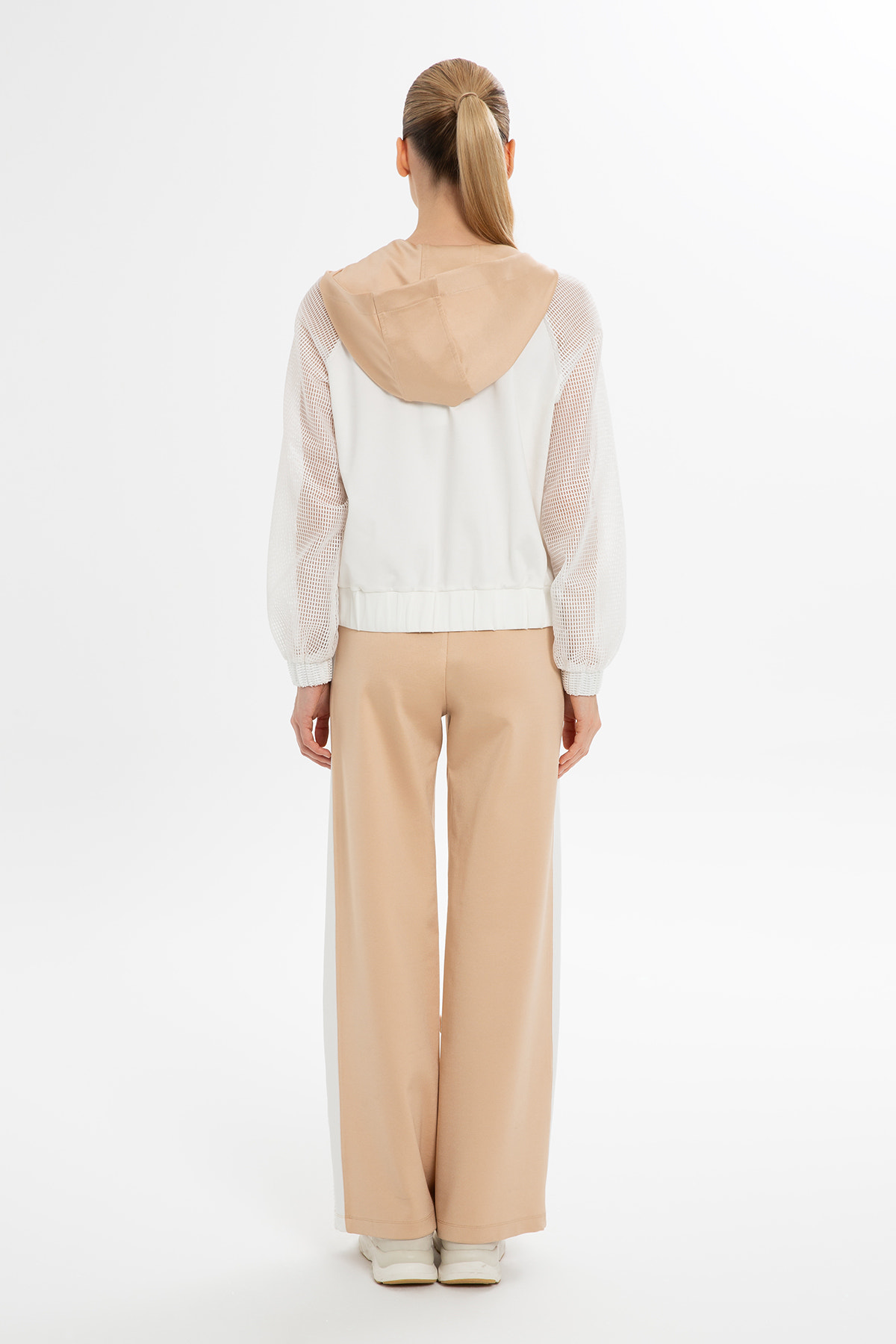 Kapüşonlu V Yaka Ceket