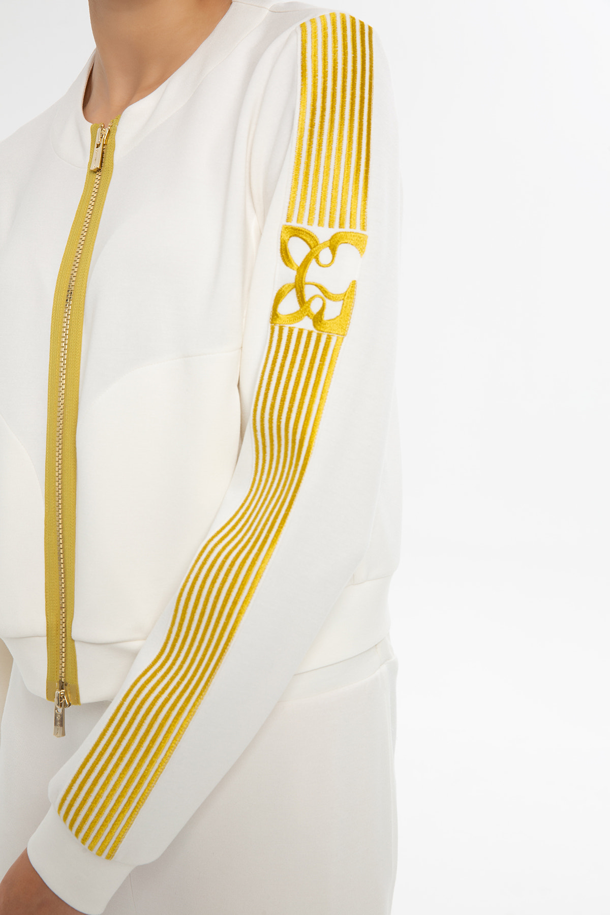 Nakış Detaylı Ceket