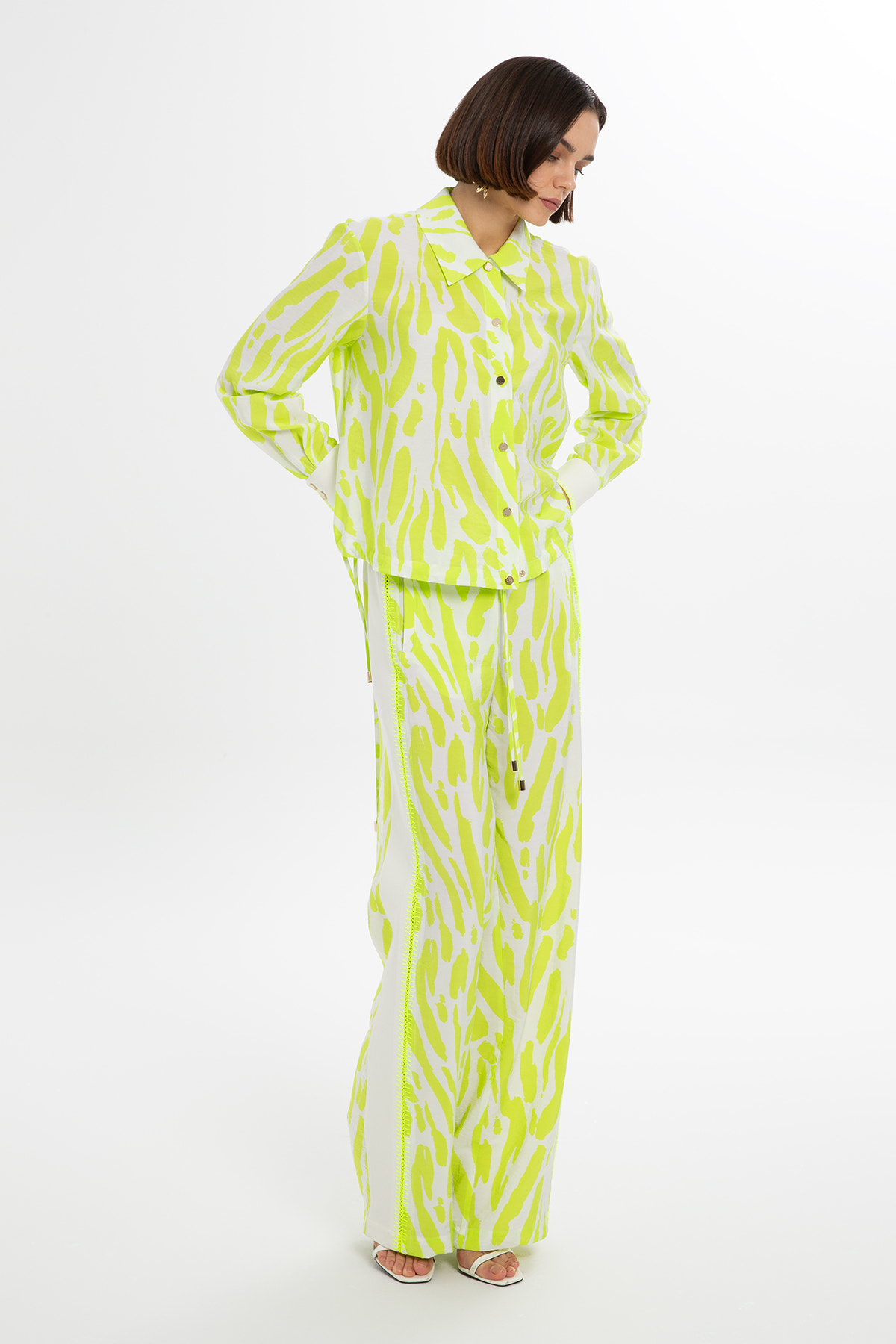 Uzun Kollu Neon Gömlek