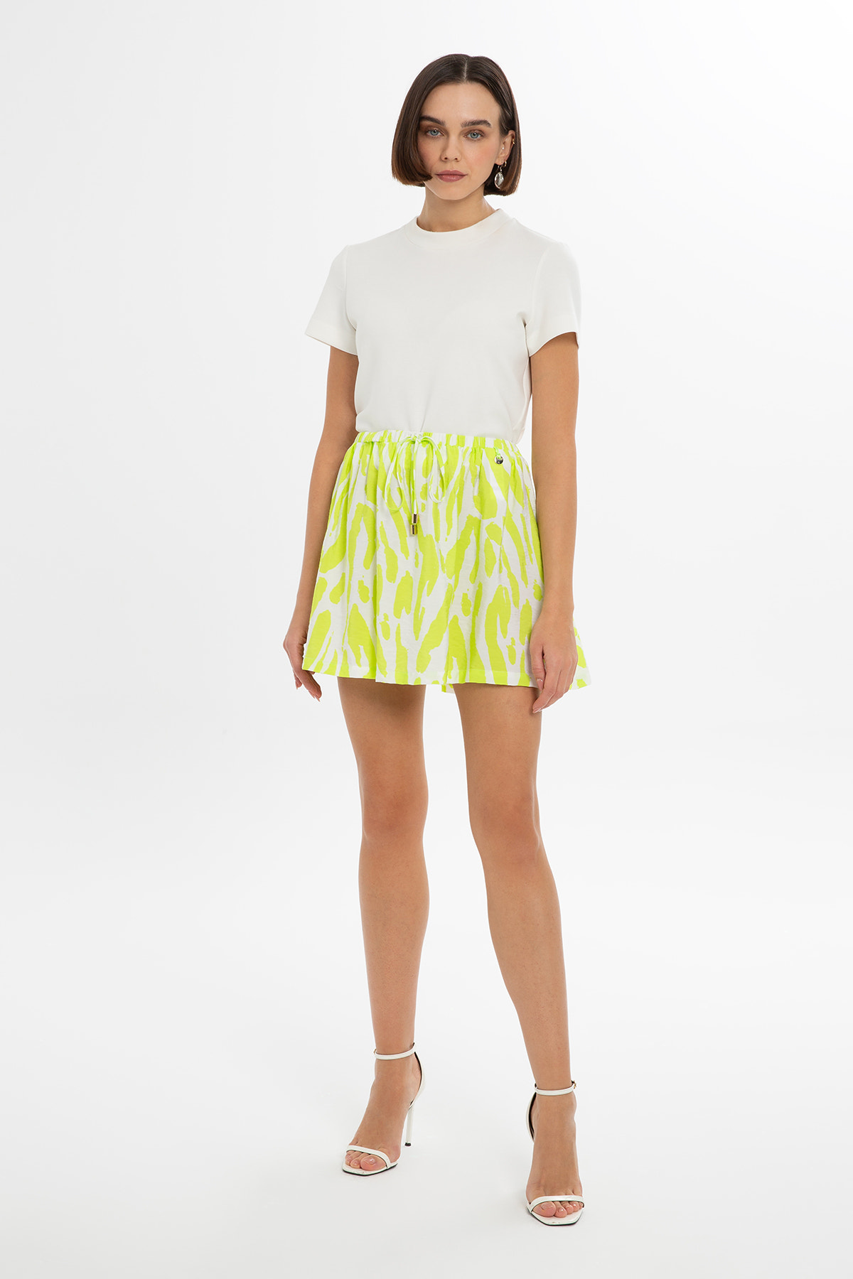 Rahat Kesim Neon Kısa Etek