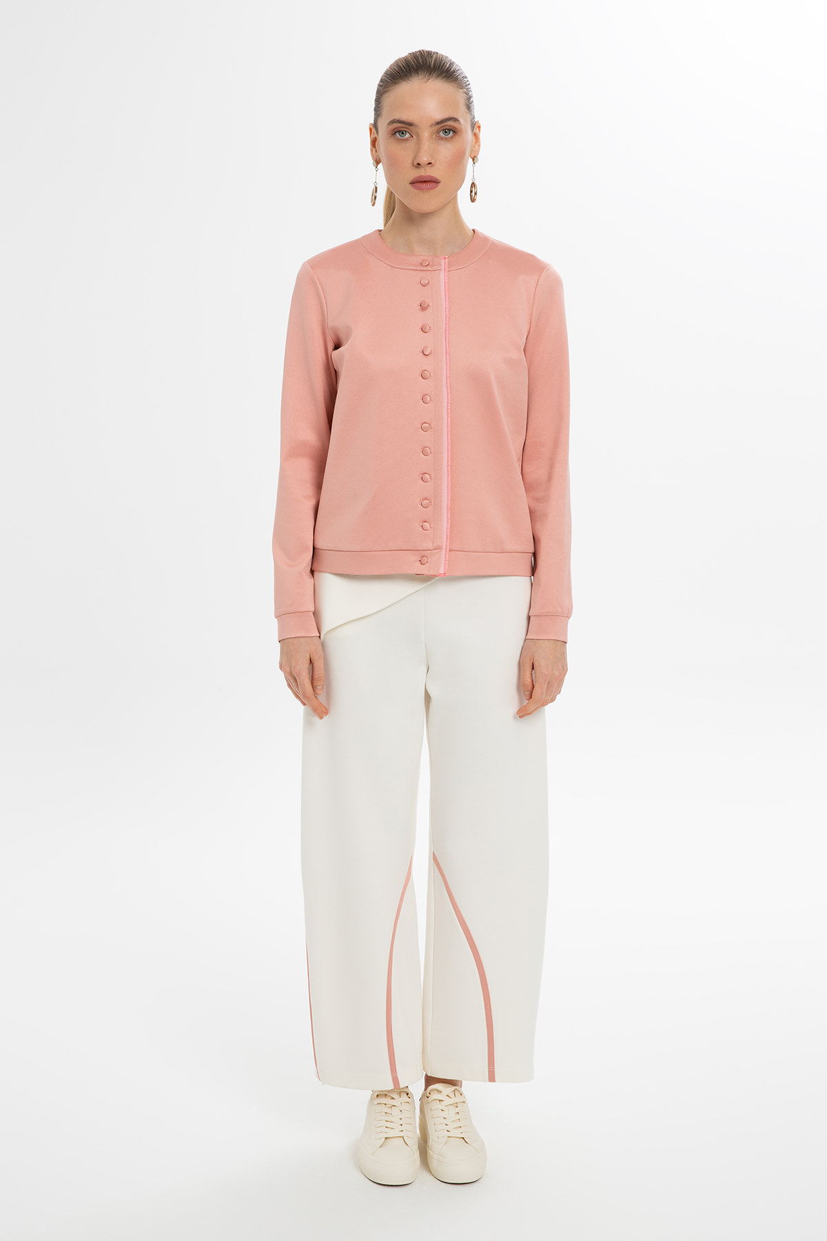 Düğme Detaylı Hırka