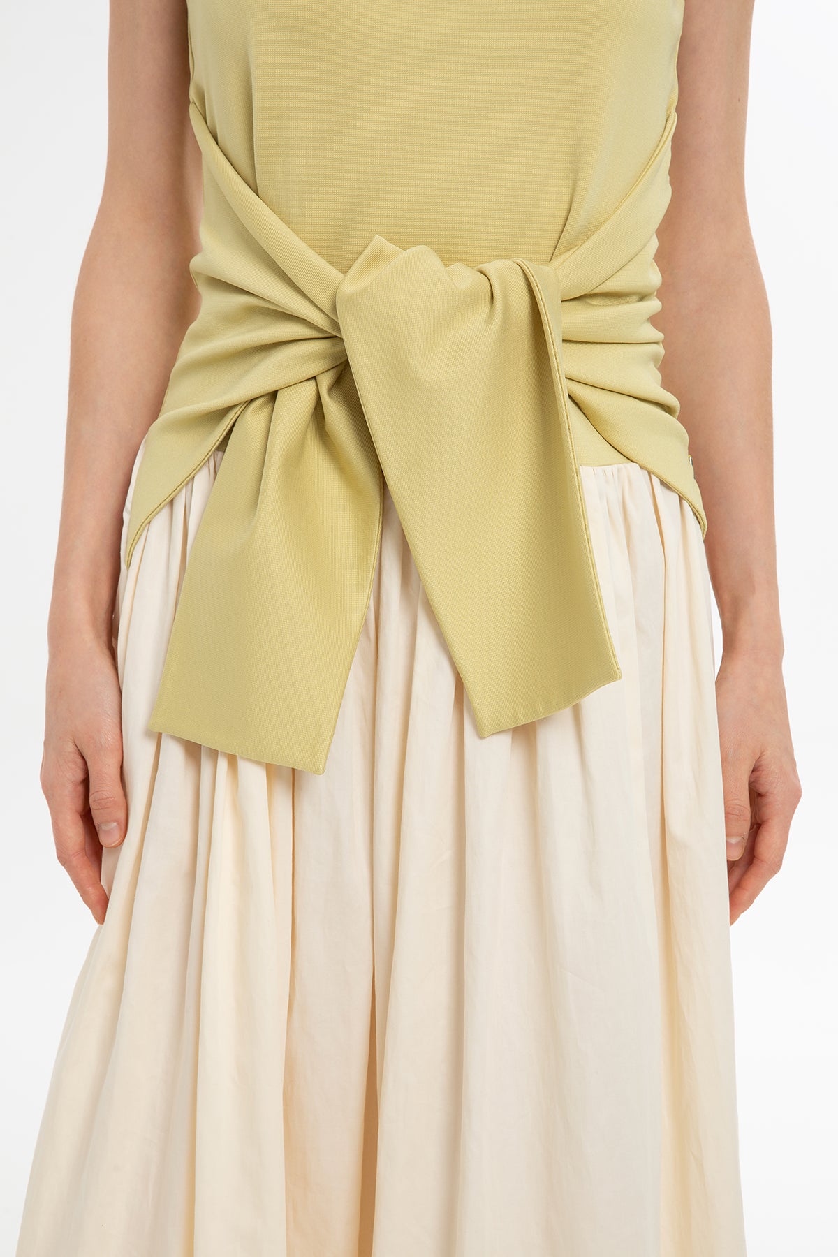 İnce Askılı Uzun Kloş Elbise