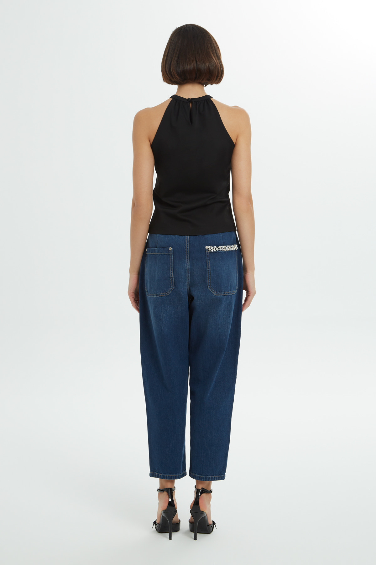 Damla Detaylı Halter Yaka Bluz