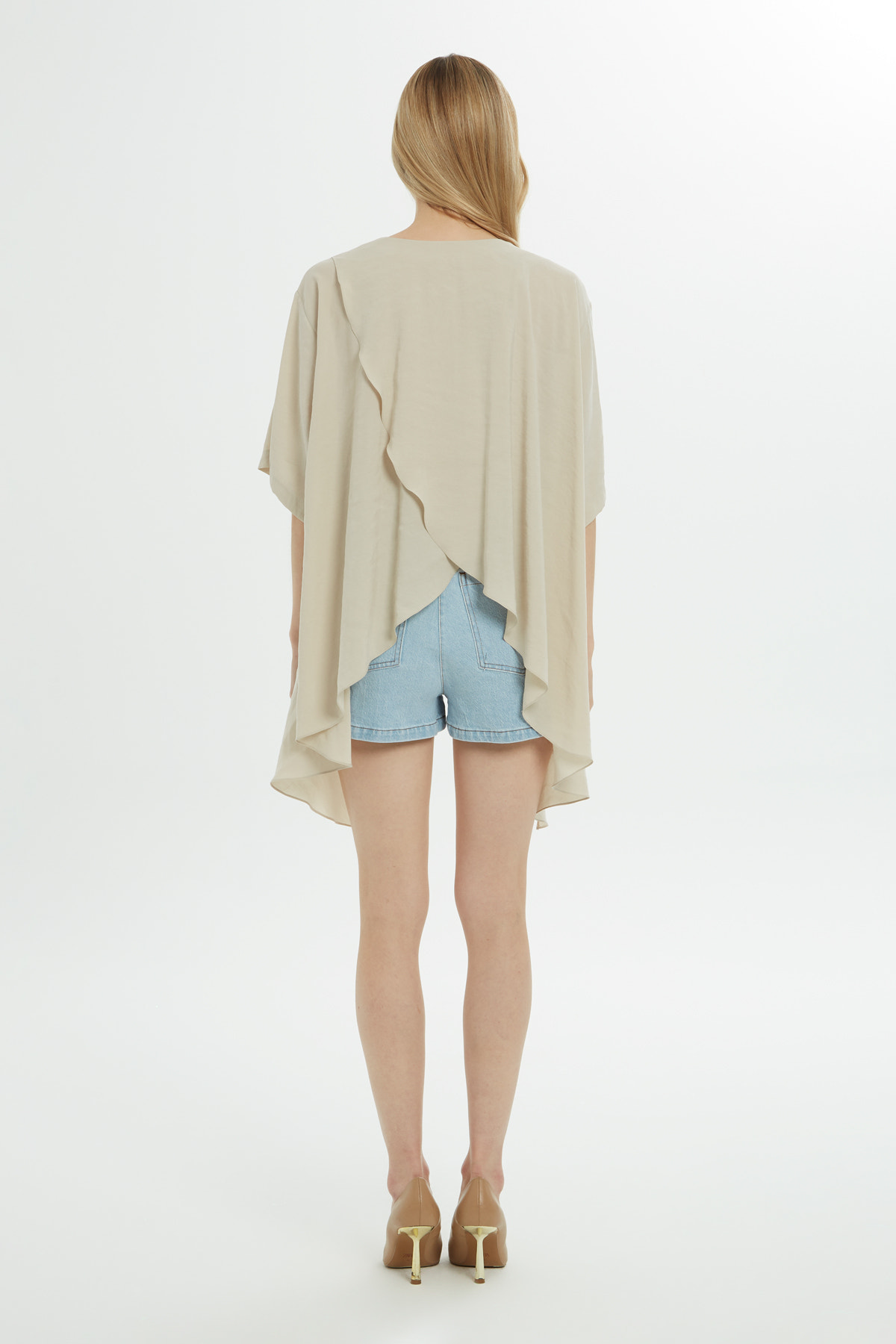 Ve Boncuk İşlemeli Asimetrik Bluz