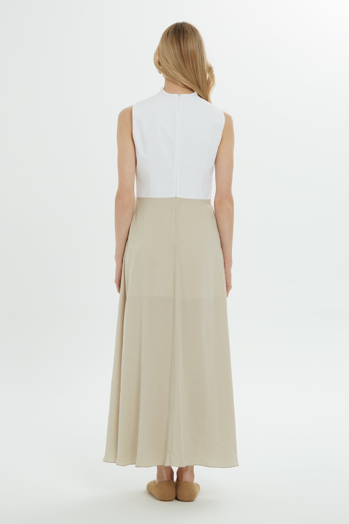 V Yakalı Kolsuz Çift Renk Elbise