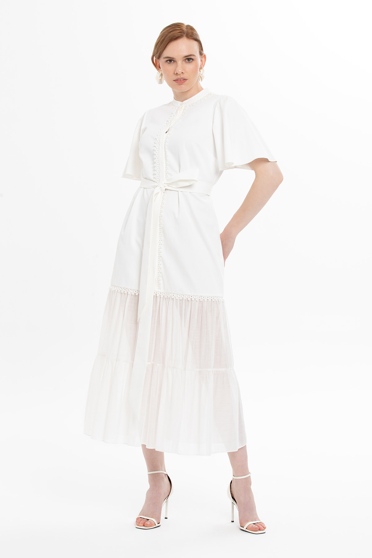 Dantel Detaylı Kemerli Midi Elbise