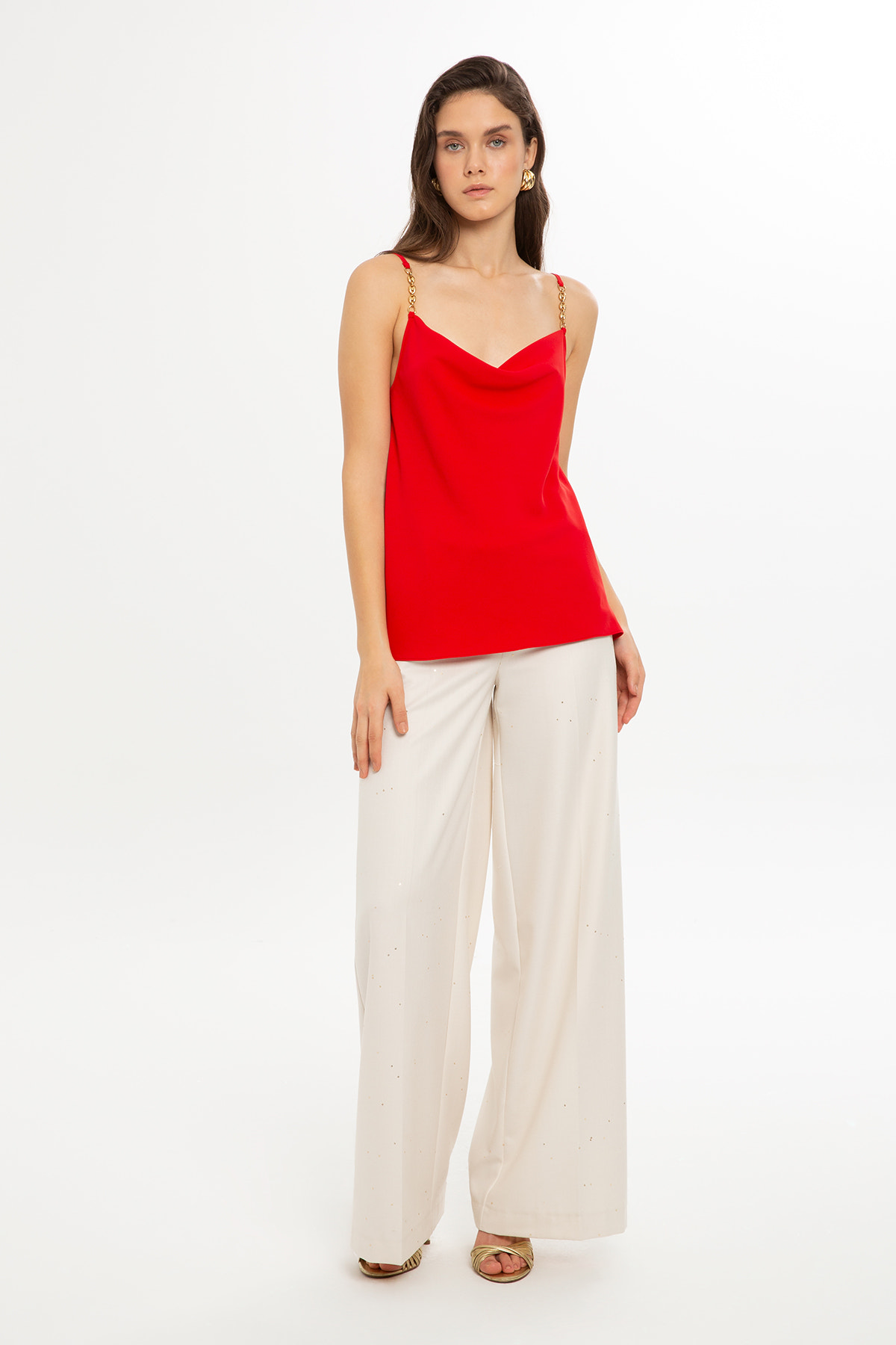 Zincir Askı Detaylı Askılı Bluz