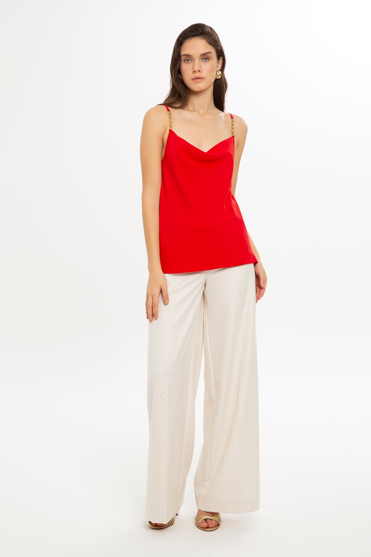 Zincir Askı Detaylı Askılı Bluz