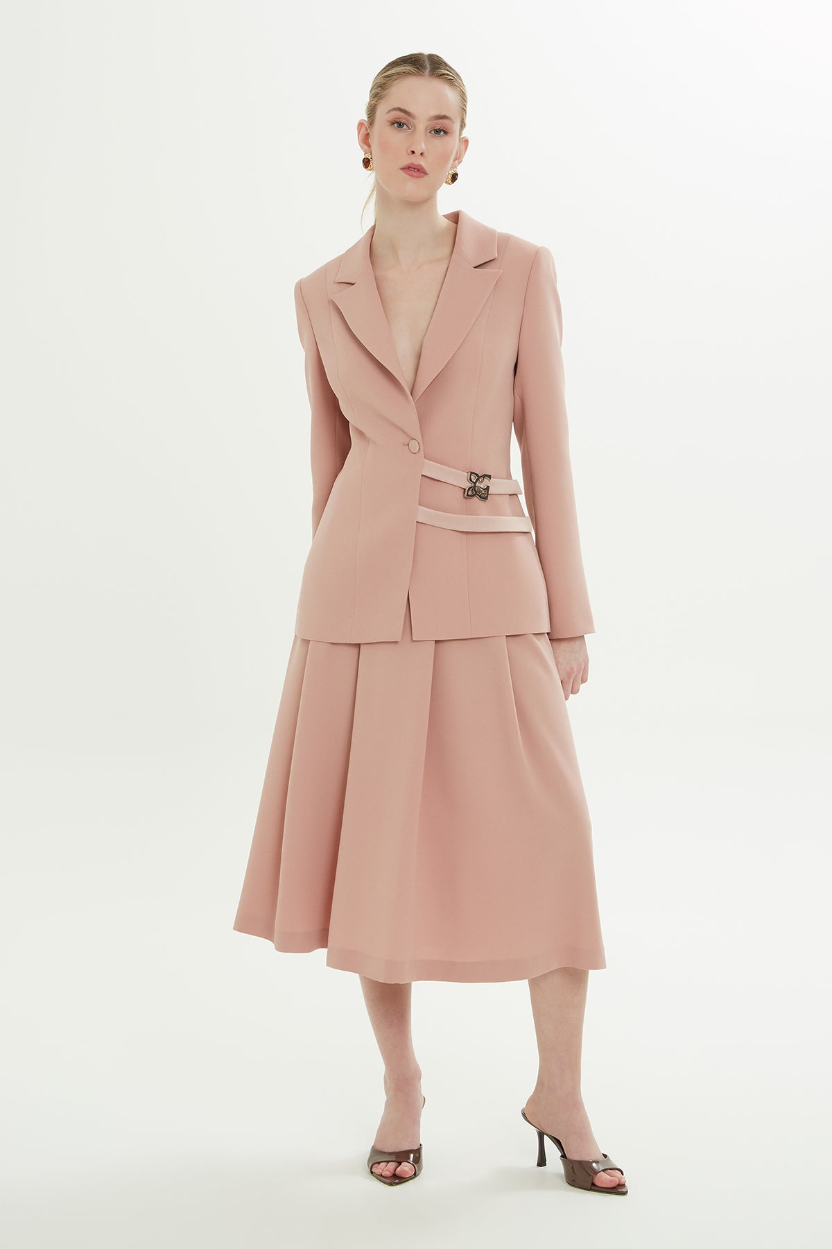 Önü Bant Detaylı Ceket