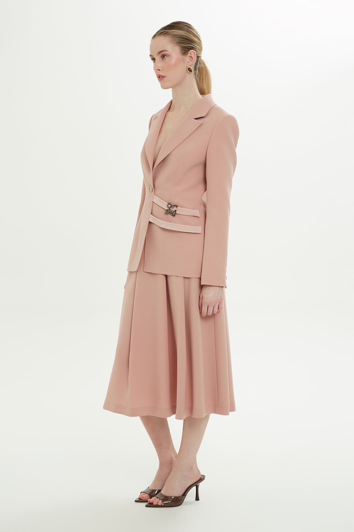 Önü Bant Detaylı Ceket