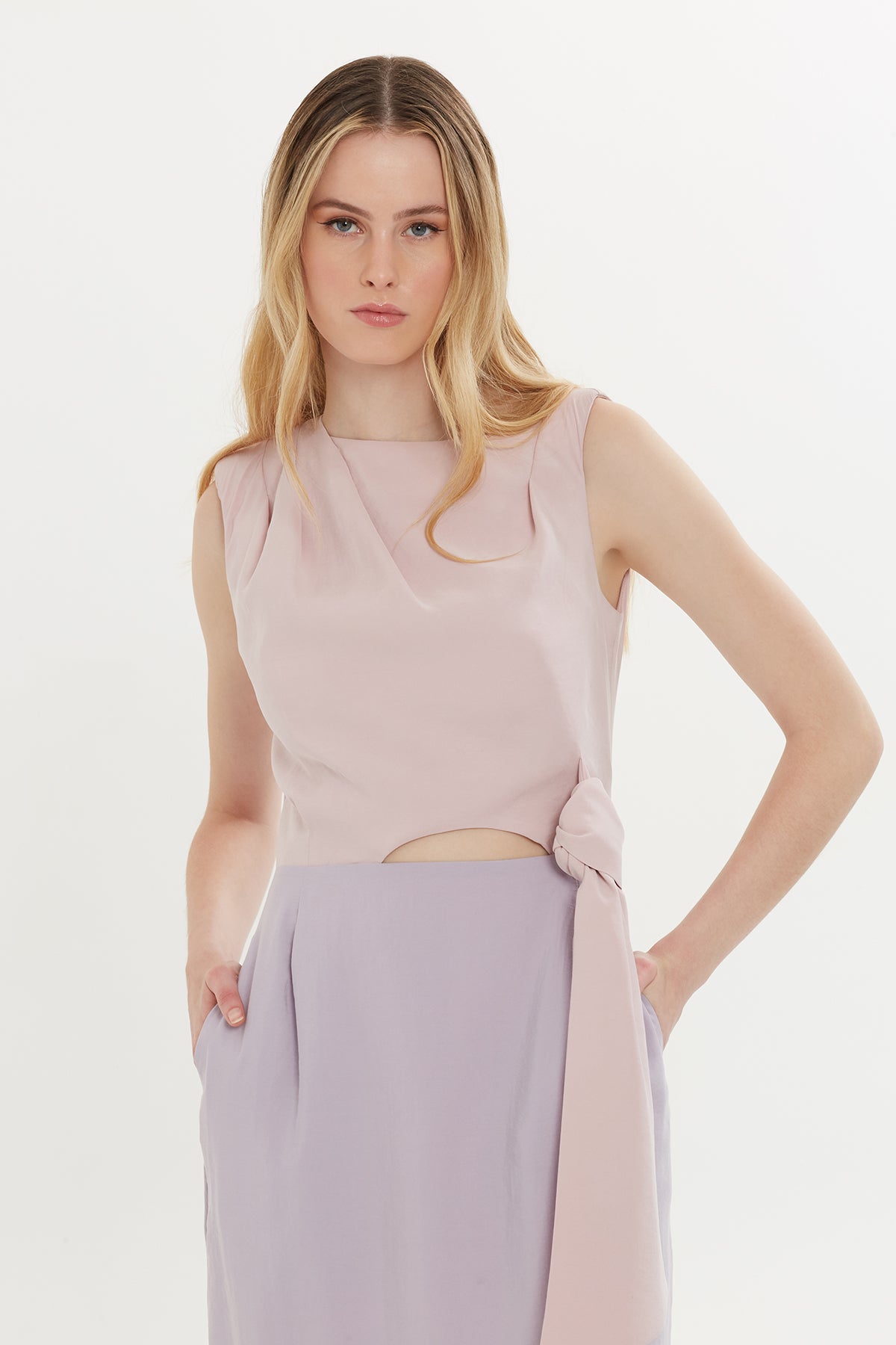 Vatkalı Yırtmaçlı Elbise