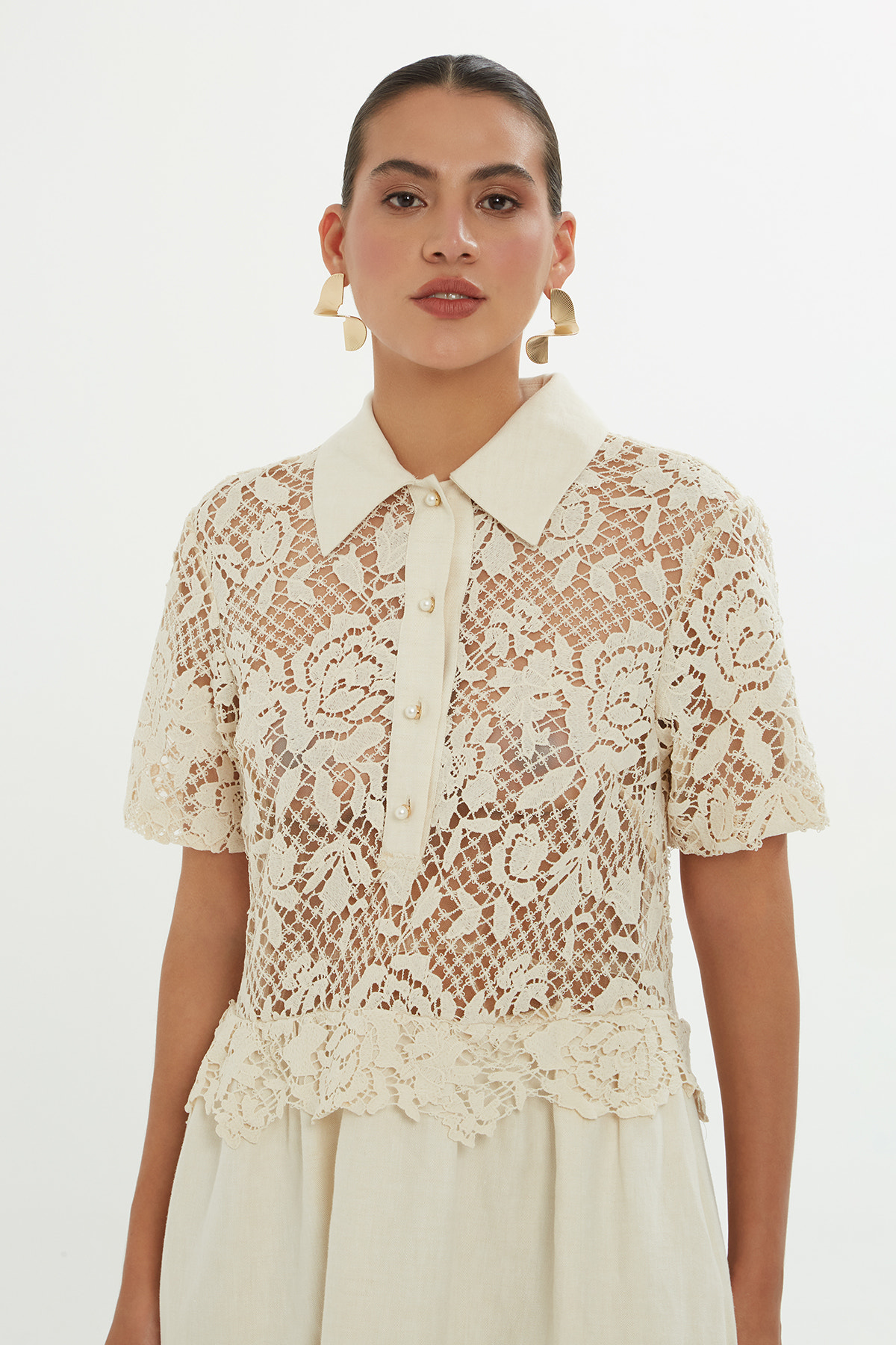 Üstü Dantelli Kısa Kollu Kemik Midi Elbise