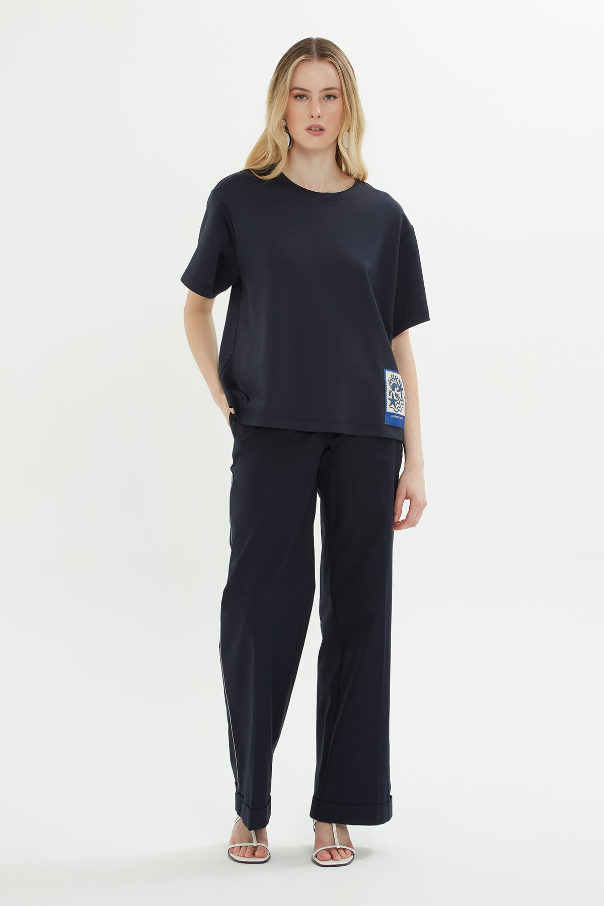 Etiket Detaylı T-shirt