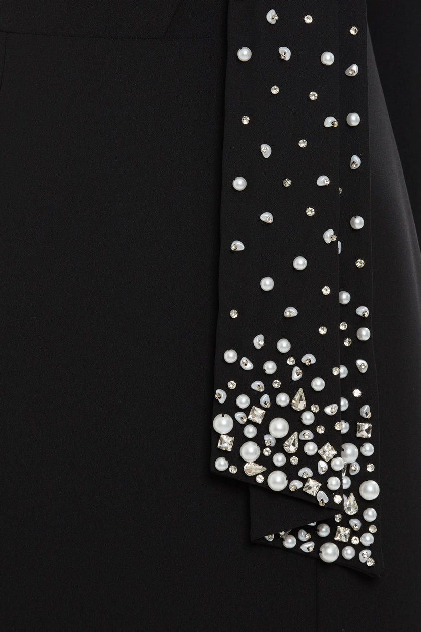 Yan Yırtmaçlı İşlemeli Uzun Elbise