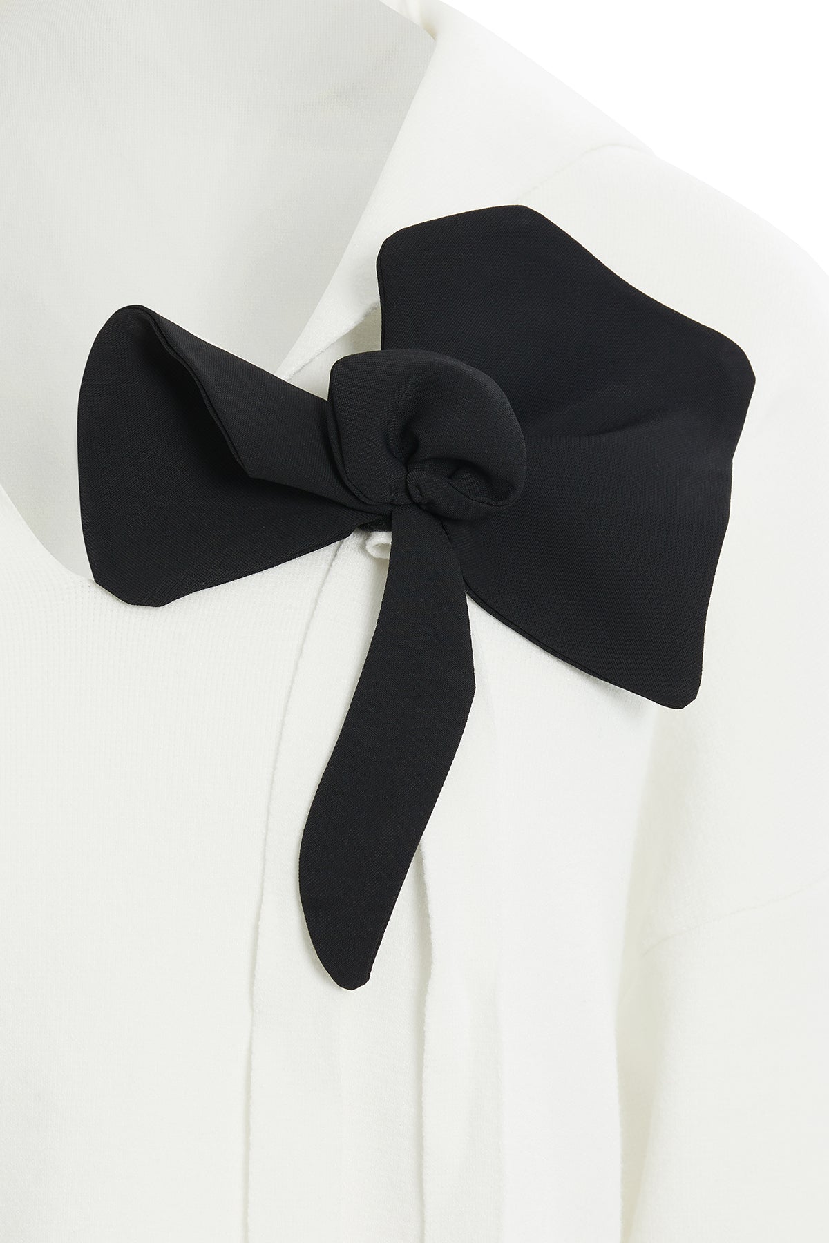 Çicek Detaylı Uzun Kollu Bluz