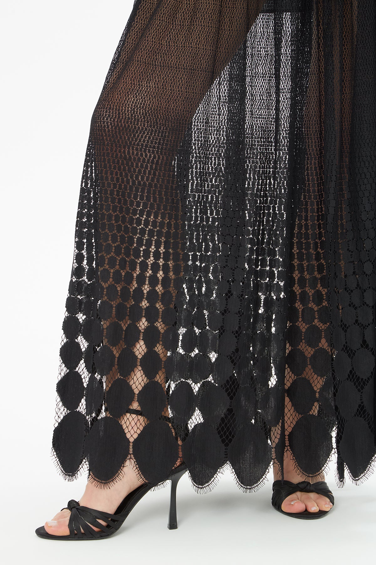 Eteği Transparan Detaylı Uzun Elbise