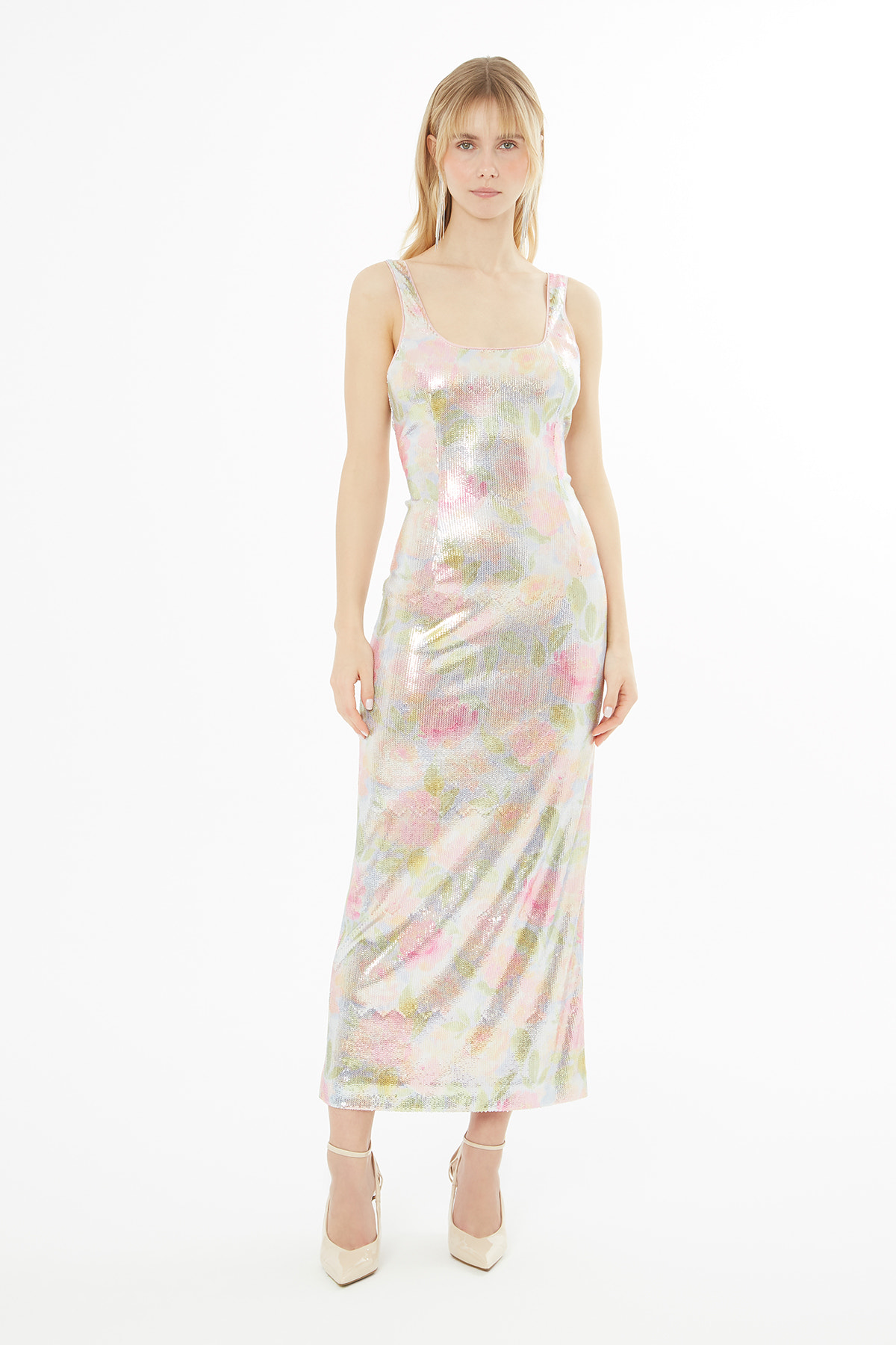 Arkadan Yırtmaçlı Askılı Payet Maxi Elbise