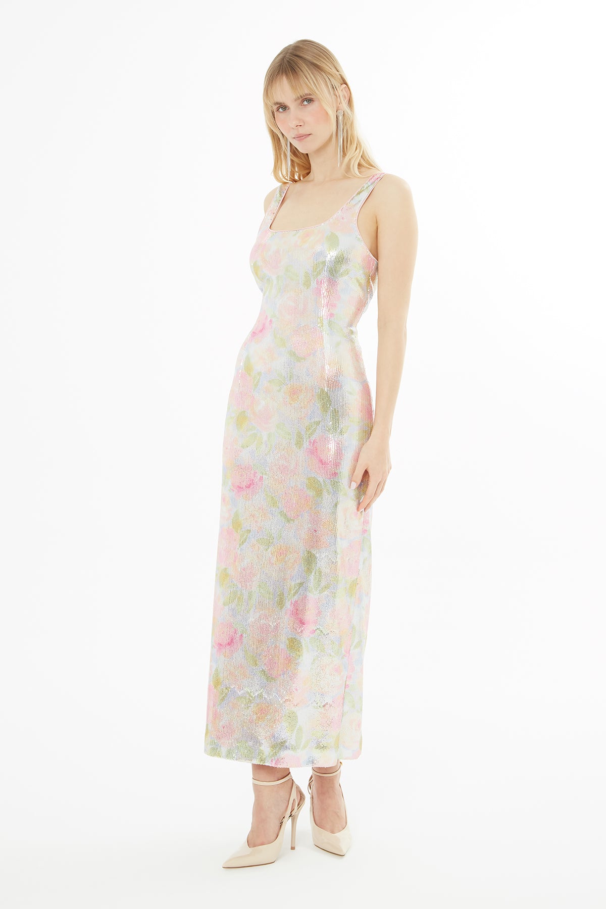 Arkadan Yırtmaçlı Askılı Payet Uzun Elbise