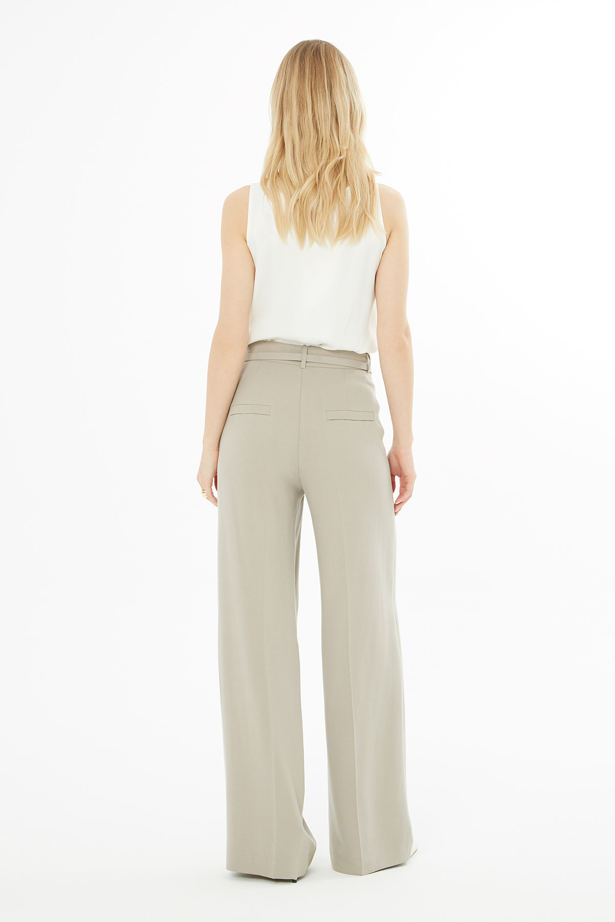 Kanca Kapamalı Kemerli Pantolon