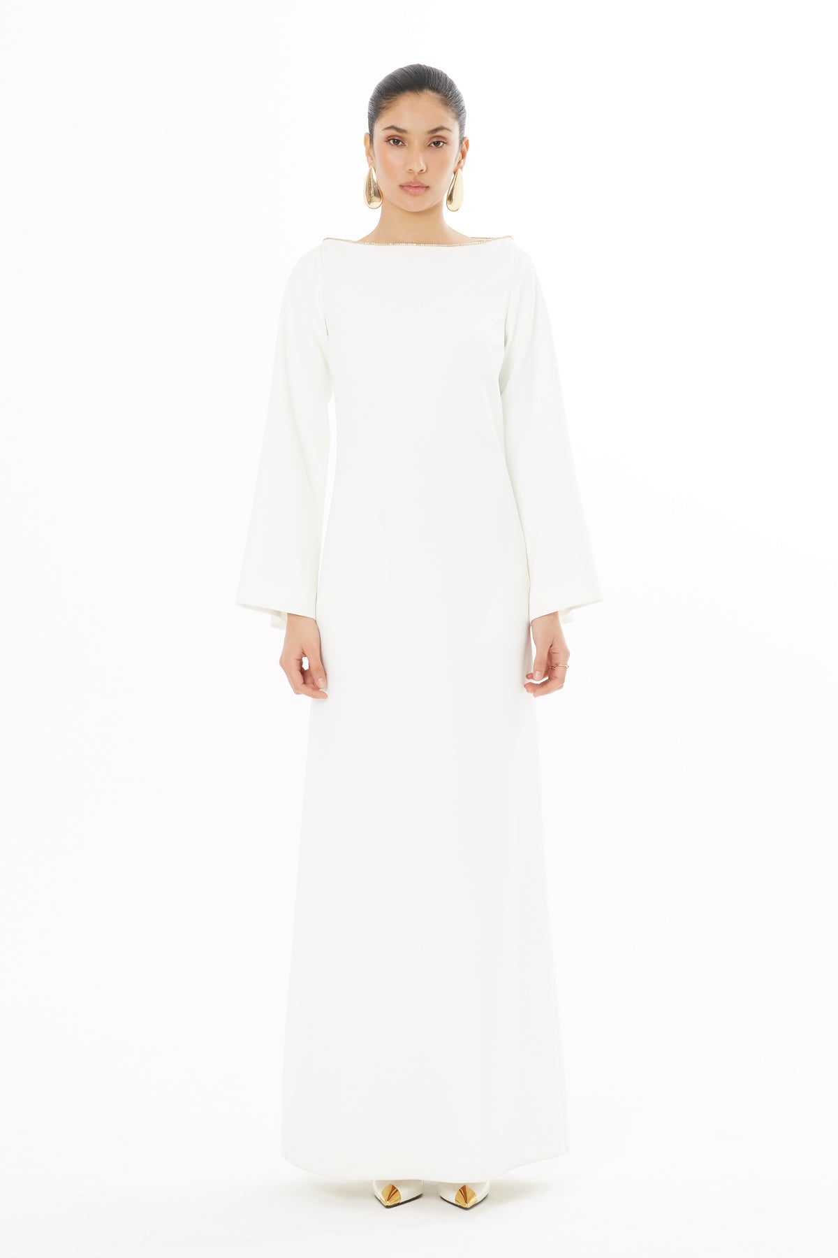 Sırtı Püsküllü Uzun Elbise