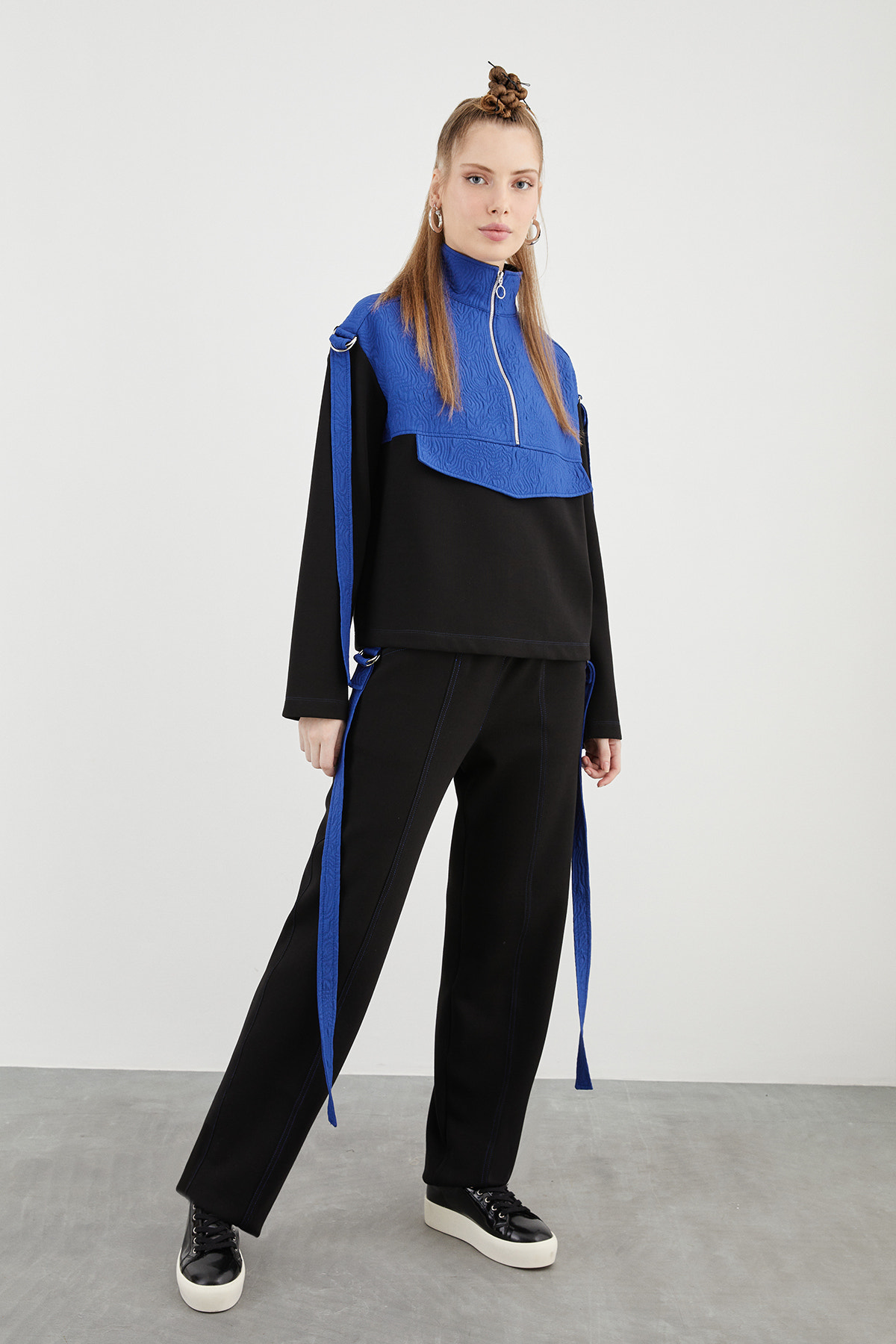 Aksesuarlı Rahat Kesim Eşofman Takımı