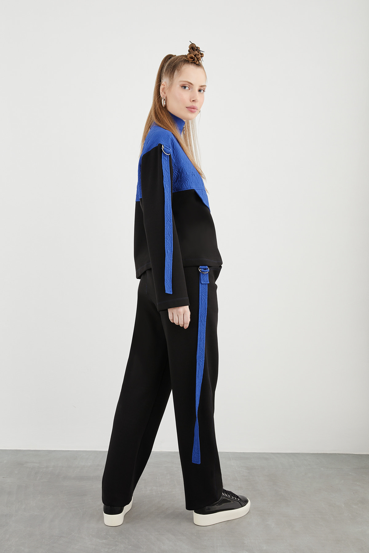 Aksesuarlı Rahat Kesim Eşofman Takımı