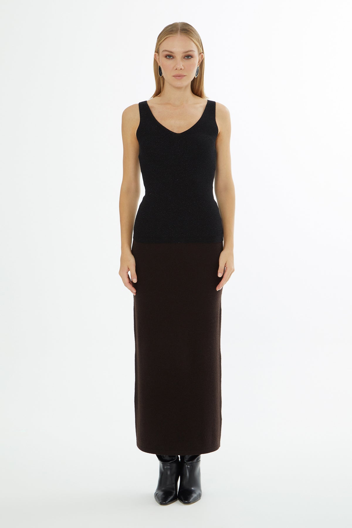 V Yaka Sıfır Kol Triko