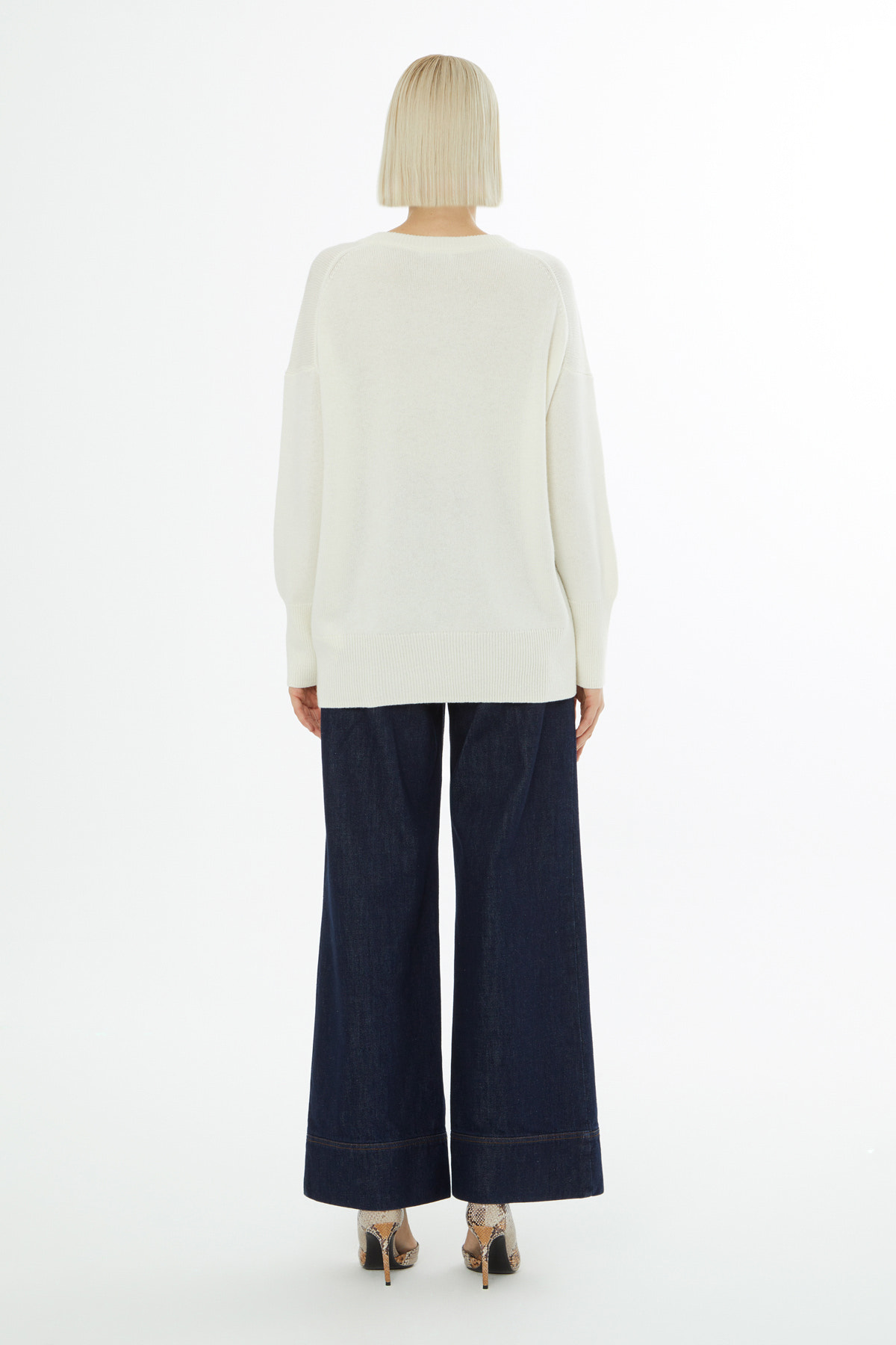 Yuvarlak Yaka Uzun Kol Kazak