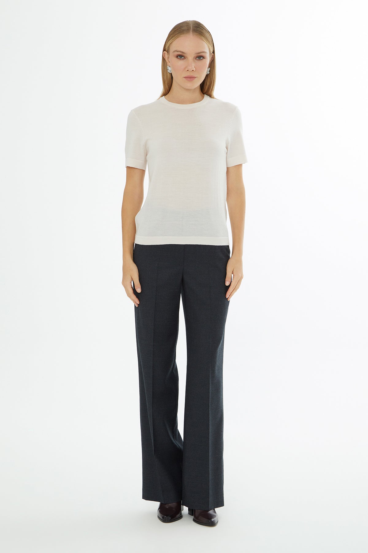 Yuvarlak Yaka Kısa Kollu Bluz